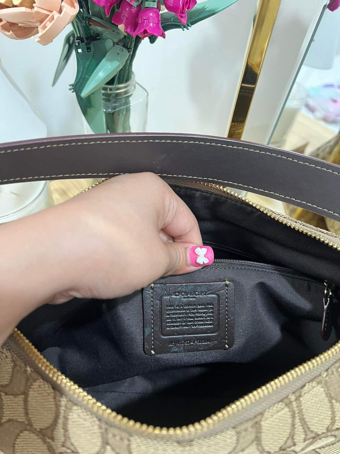 AUTHENTIC/ORIGINAL Preloved Coach East/West Celeste Convertible Hobo Signature Khaki Brown Bag