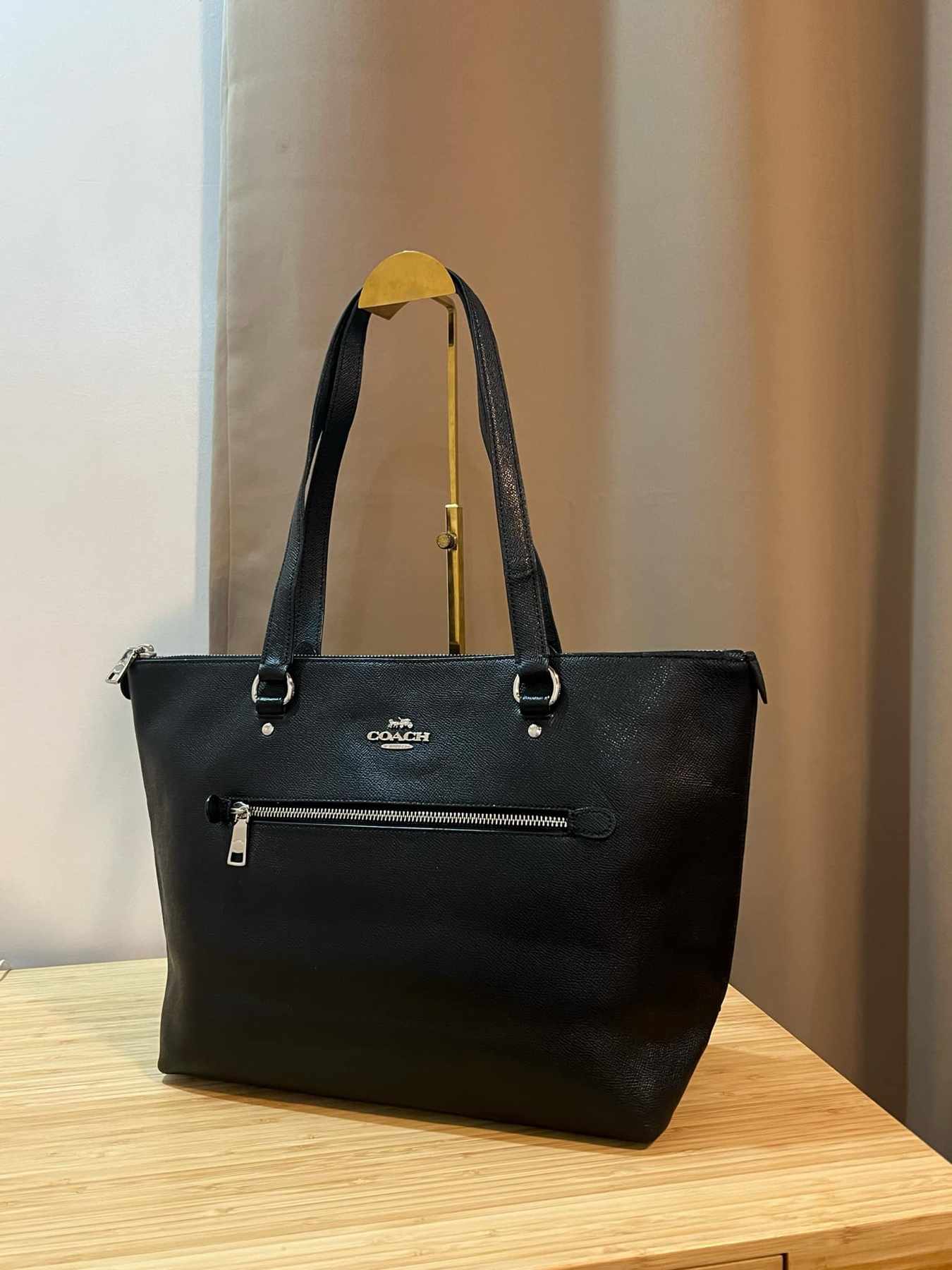 AUTHENTIC/ORIGINAL Preloved Coach Gallery Tote Black Bag