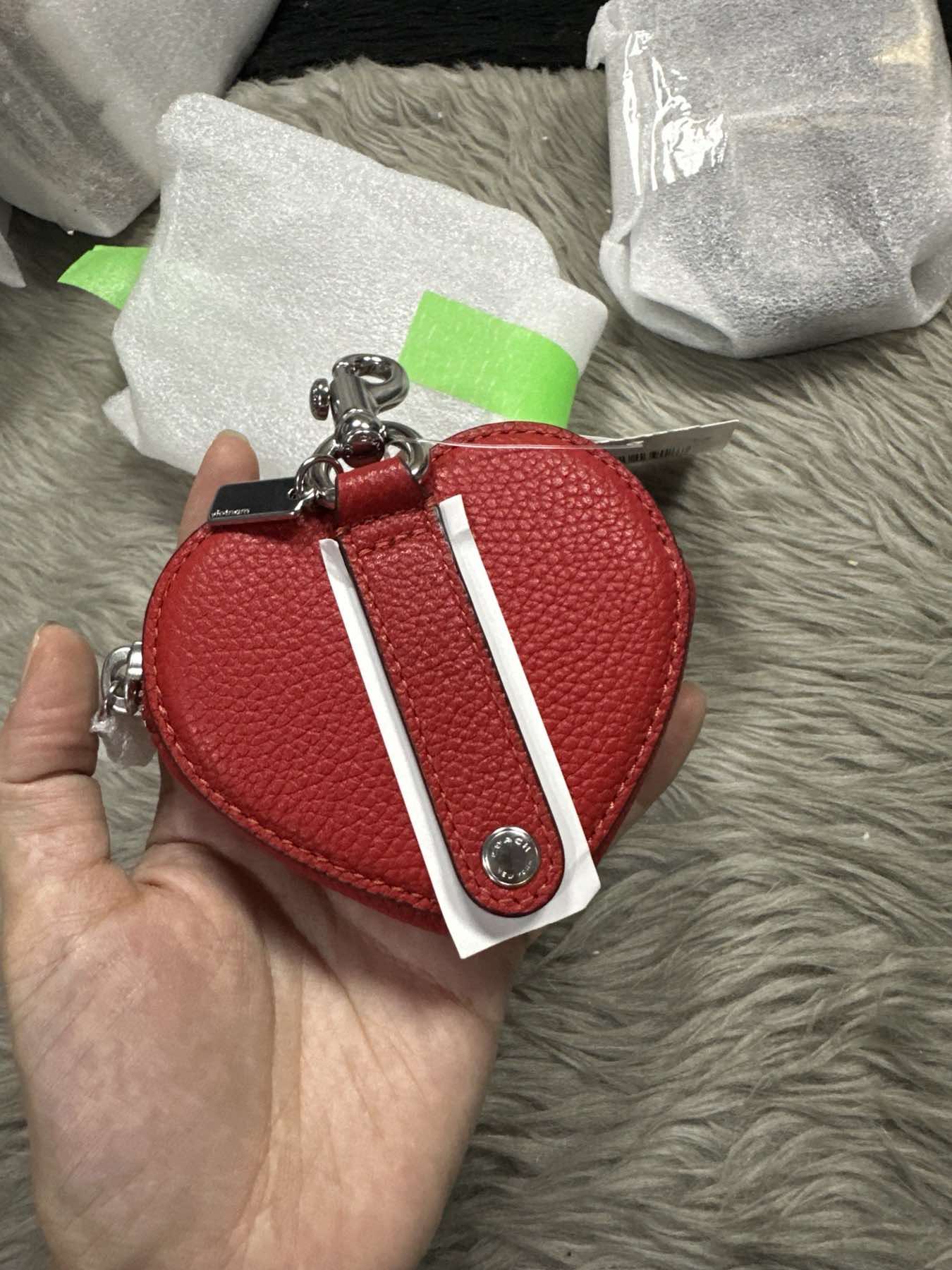 AUTHENTIC/ORIGINAL Coach Heart Coin Purse Bag Charm Keychain Red Wallet