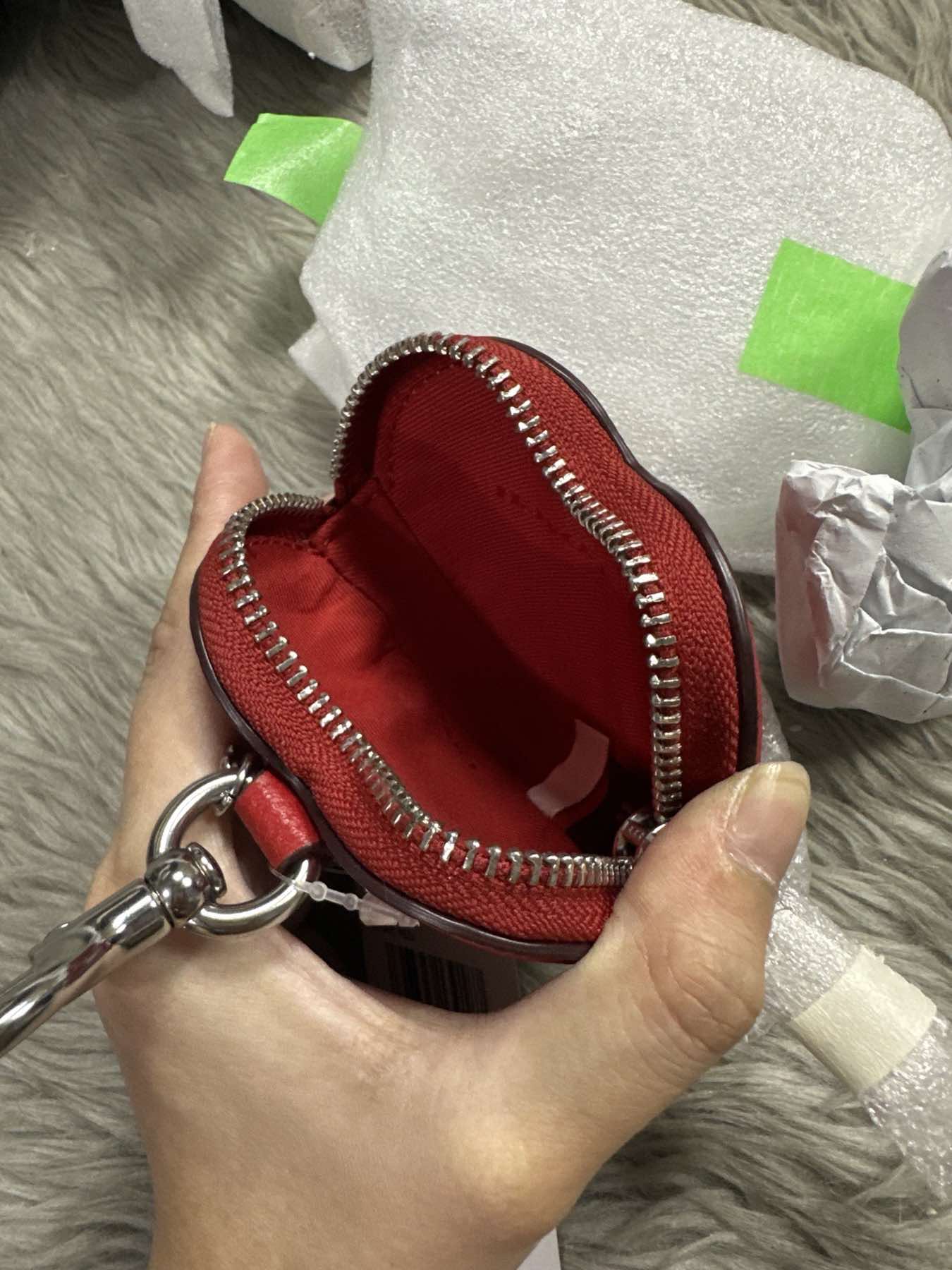 AUTHENTIC/ORIGINAL Coach Heart Coin Purse Bag Charm Keychain Red Wallet