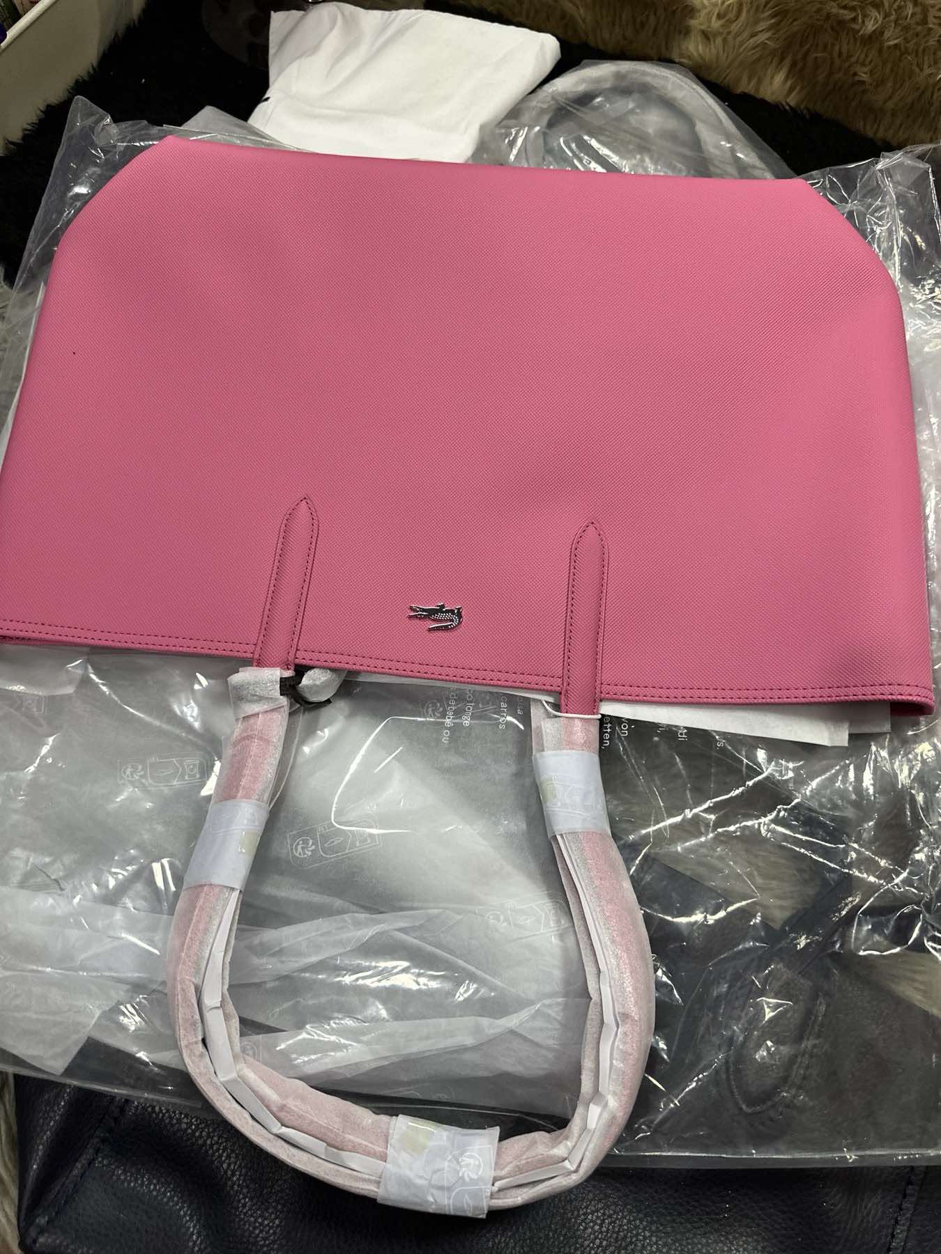 AUTHENTIC/ORIGINAL Lac0st Anna Reversible Large Tote Bag with Pouch Black/Pink