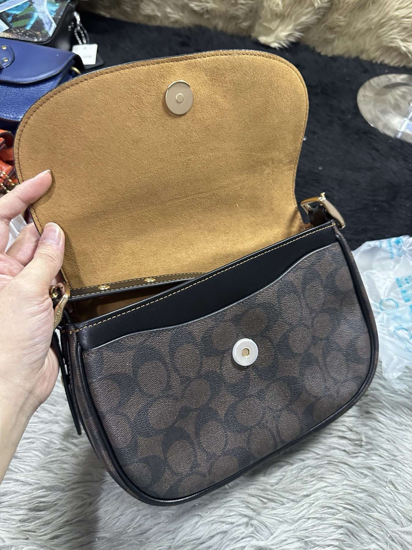 AUTHENTIC/ORIGINAL Coach Macie Saddle Bag In Blocked Signature Canvas Khaki Brown