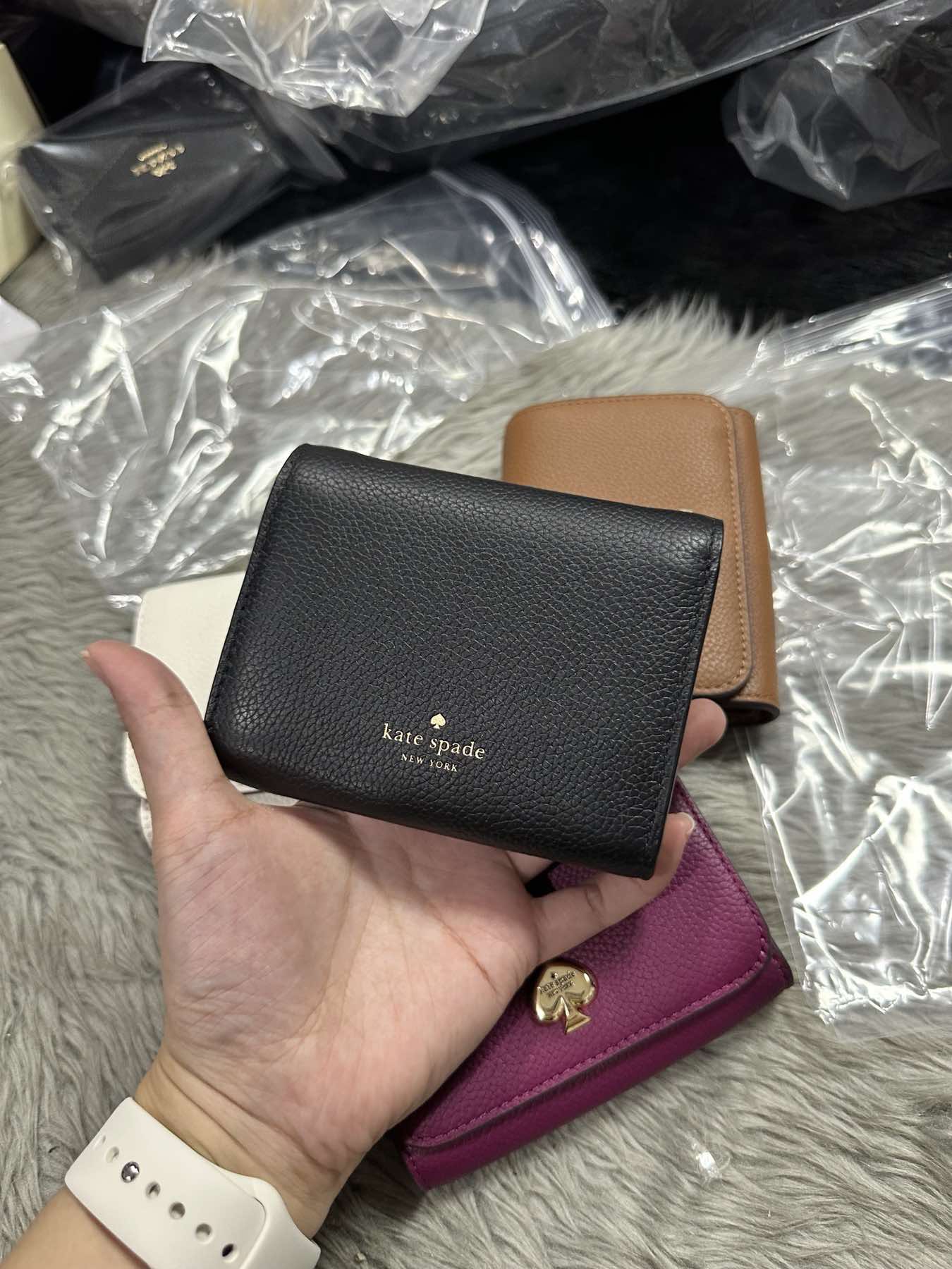 AUTHENTIC/ORIGINAL KateSpade KS Kayla Pebbled Leather Small L-Zip Wallet Brown White Black
