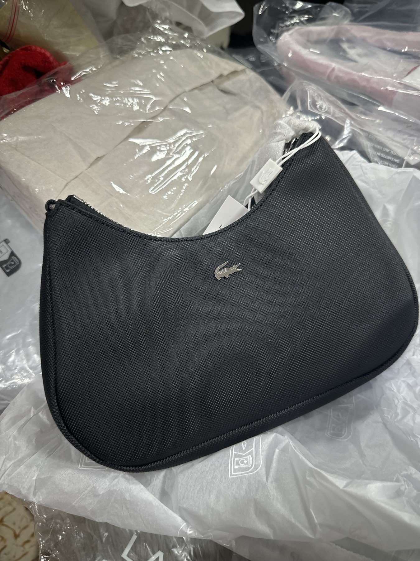 AUTHENTIC/ORIGINAL Lac0st Women's Daily City Shoulder Bag Black