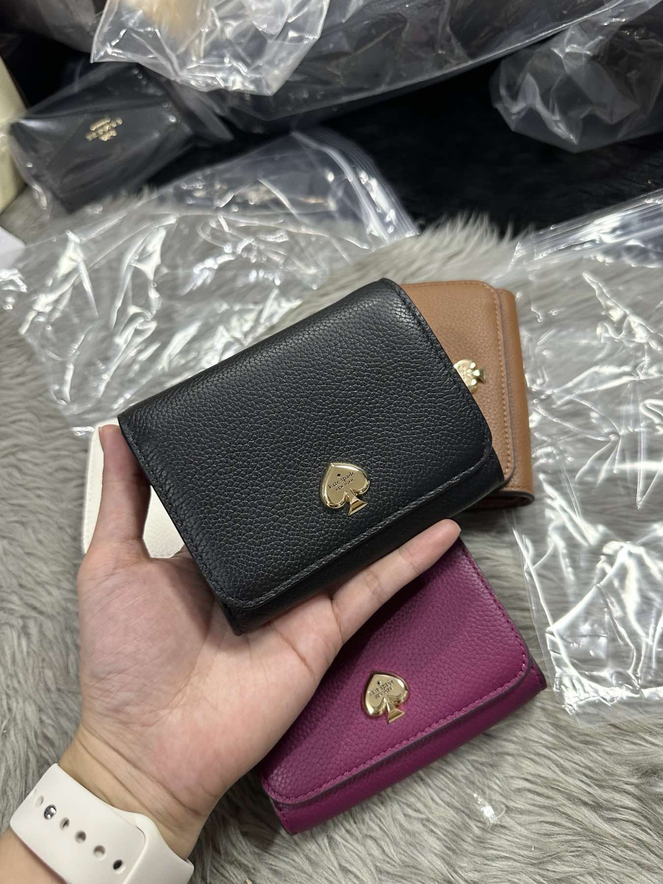 AUTHENTIC/ORIGINAL KateSpade KS Kayla Pebbled Leather Small L-Zip Wallet Brown White Black