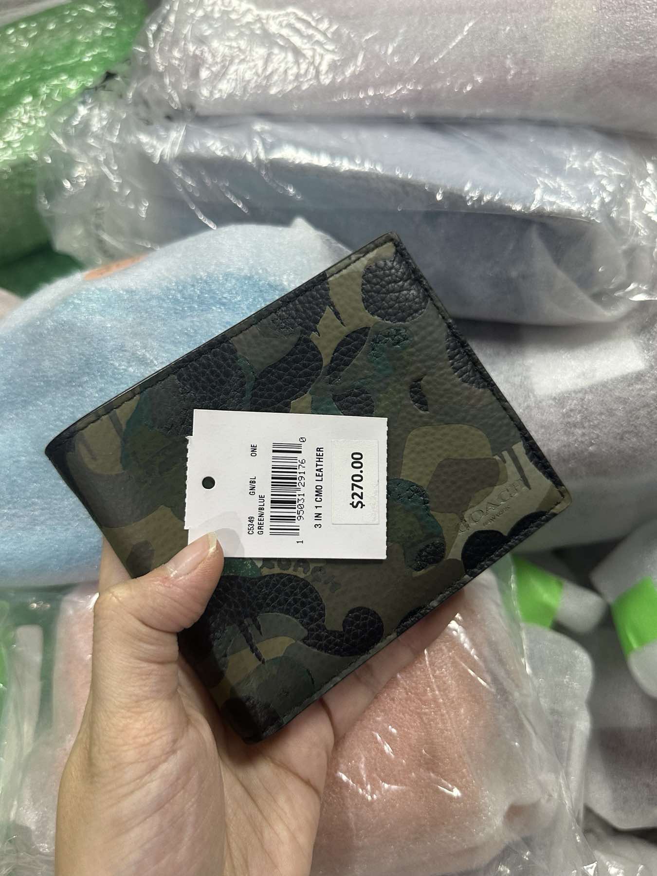 AUTHENTIC/ORIGINAL Coach Retail 3 In 1 Compact Wallet With Green Camo Print