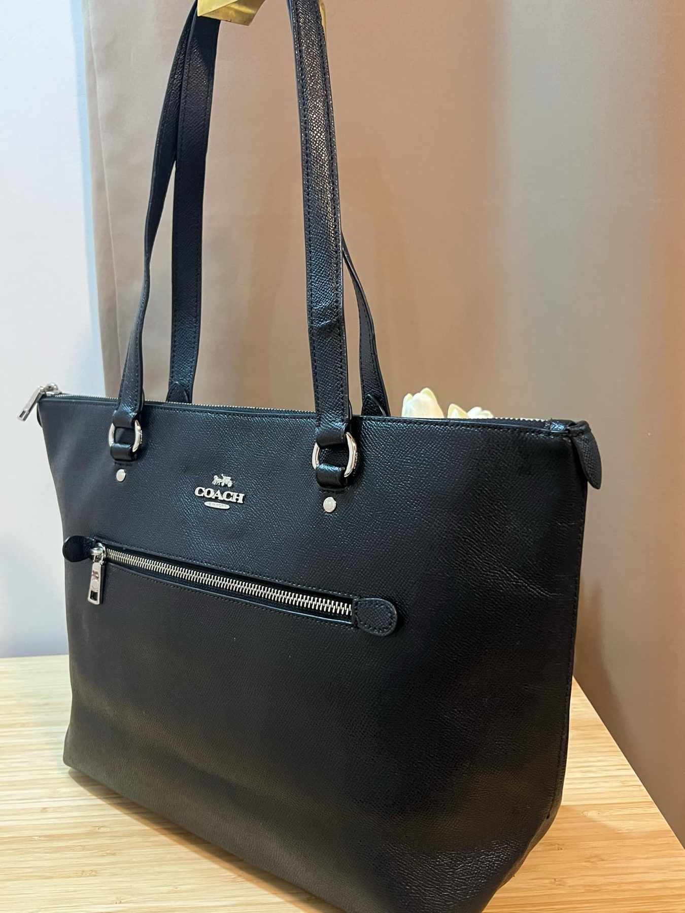 AUTHENTIC/ORIGINAL Preloved Coach Gallery Tote Black Bag