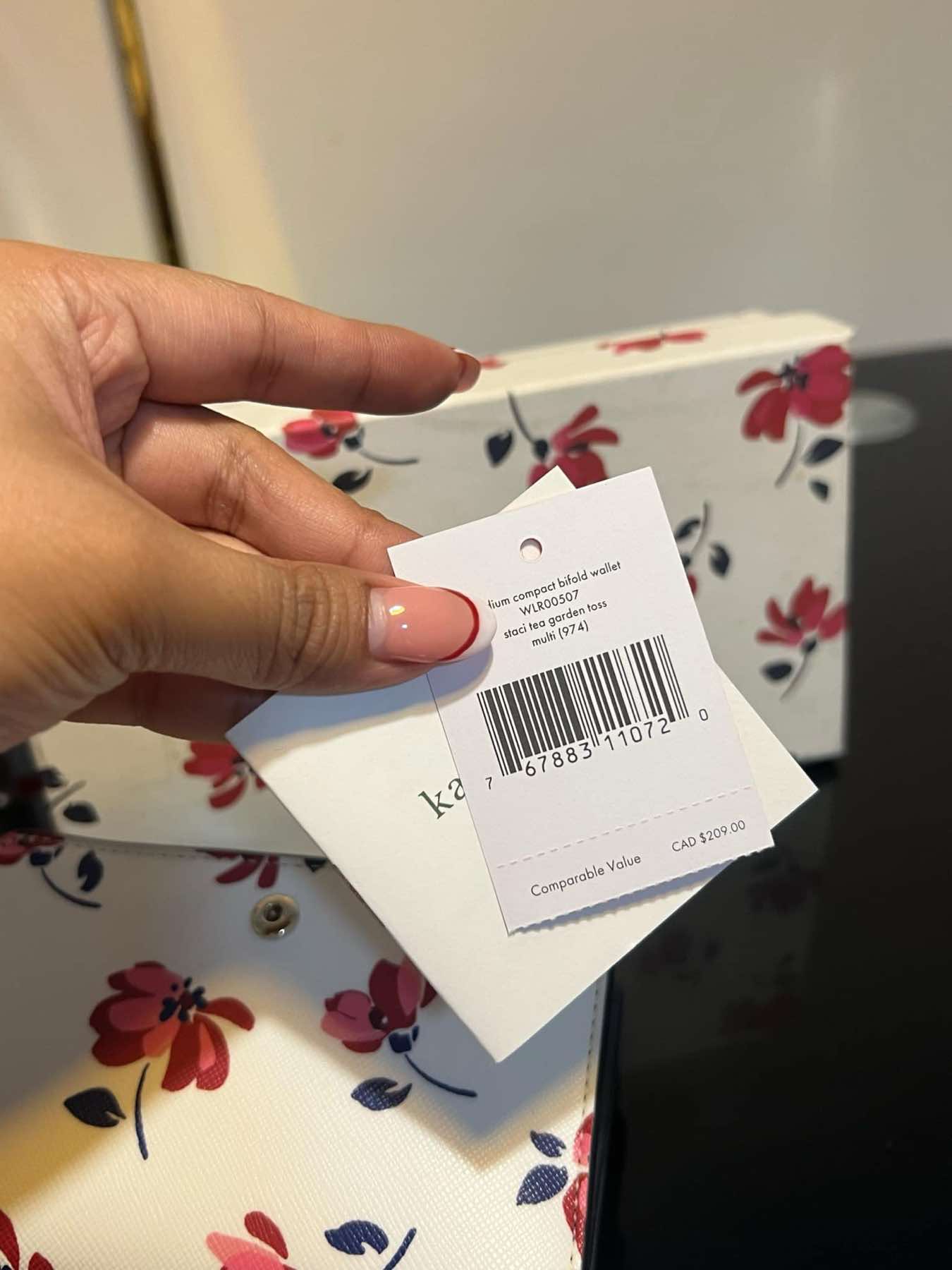 AUTHENTIC/ORIGINAL Preloved KateSpade KS Medium Bifold Wallet Staci Tea Garden White