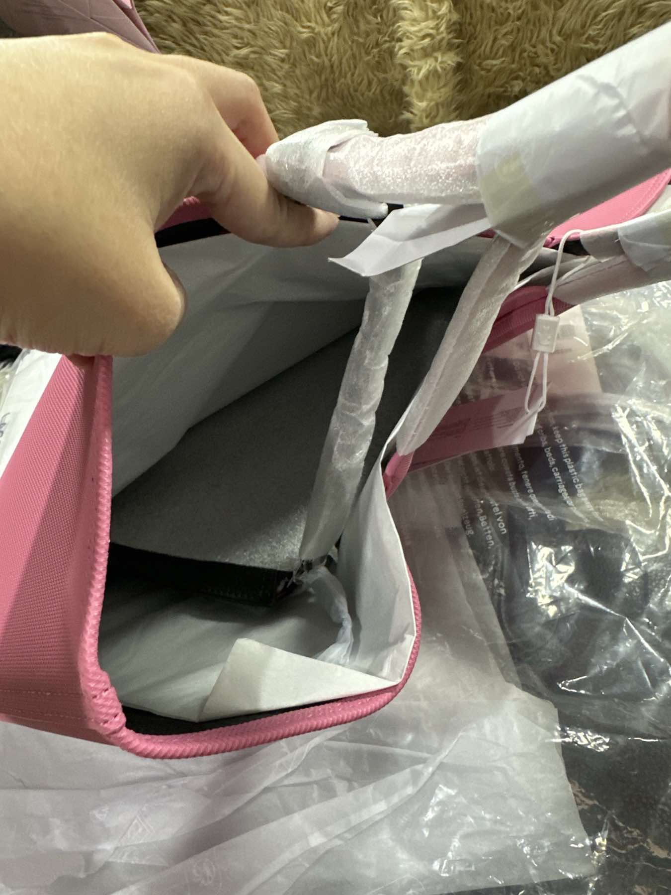 AUTHENTIC/ORIGINAL Lac0st Anna Reversible Large Tote Bag with Pouch Black/Pink