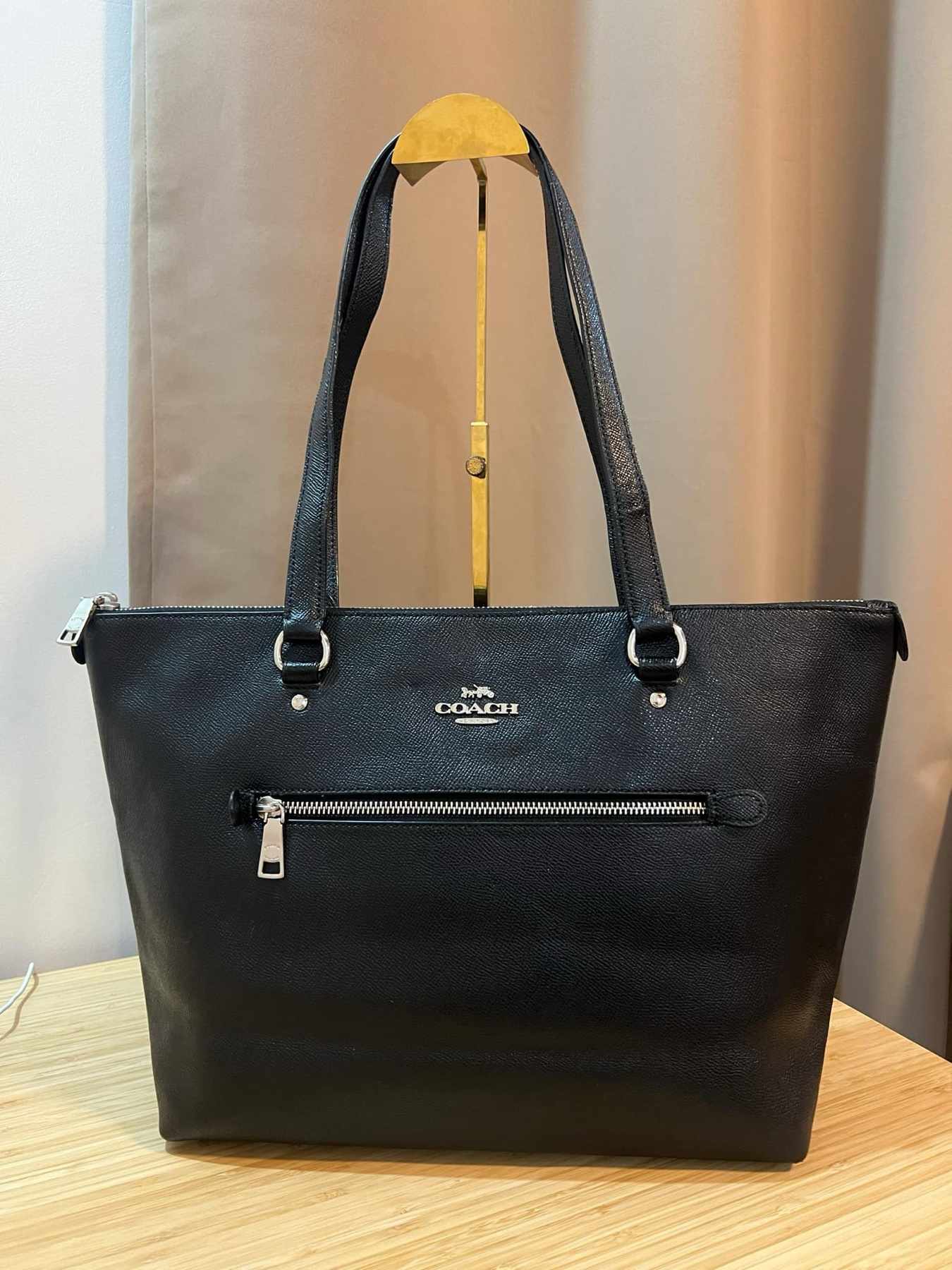 AUTHENTIC/ORIGINAL Preloved Coach Gallery Tote Black Bag