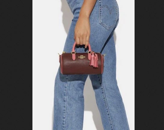 AUTHENTIC/ORIGINAL Coach Lacey Small Crossbody Bag Wine Pink