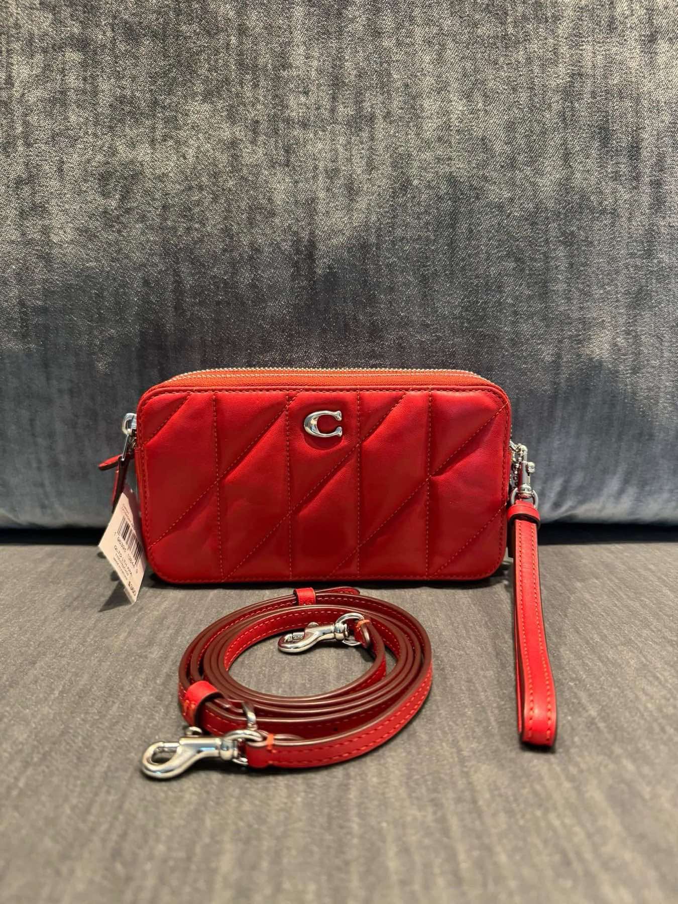 AUTHENTIC/ORIGINAL Coach Kira Crossbody With Pillow Quilting Small Red Bag Wristlet