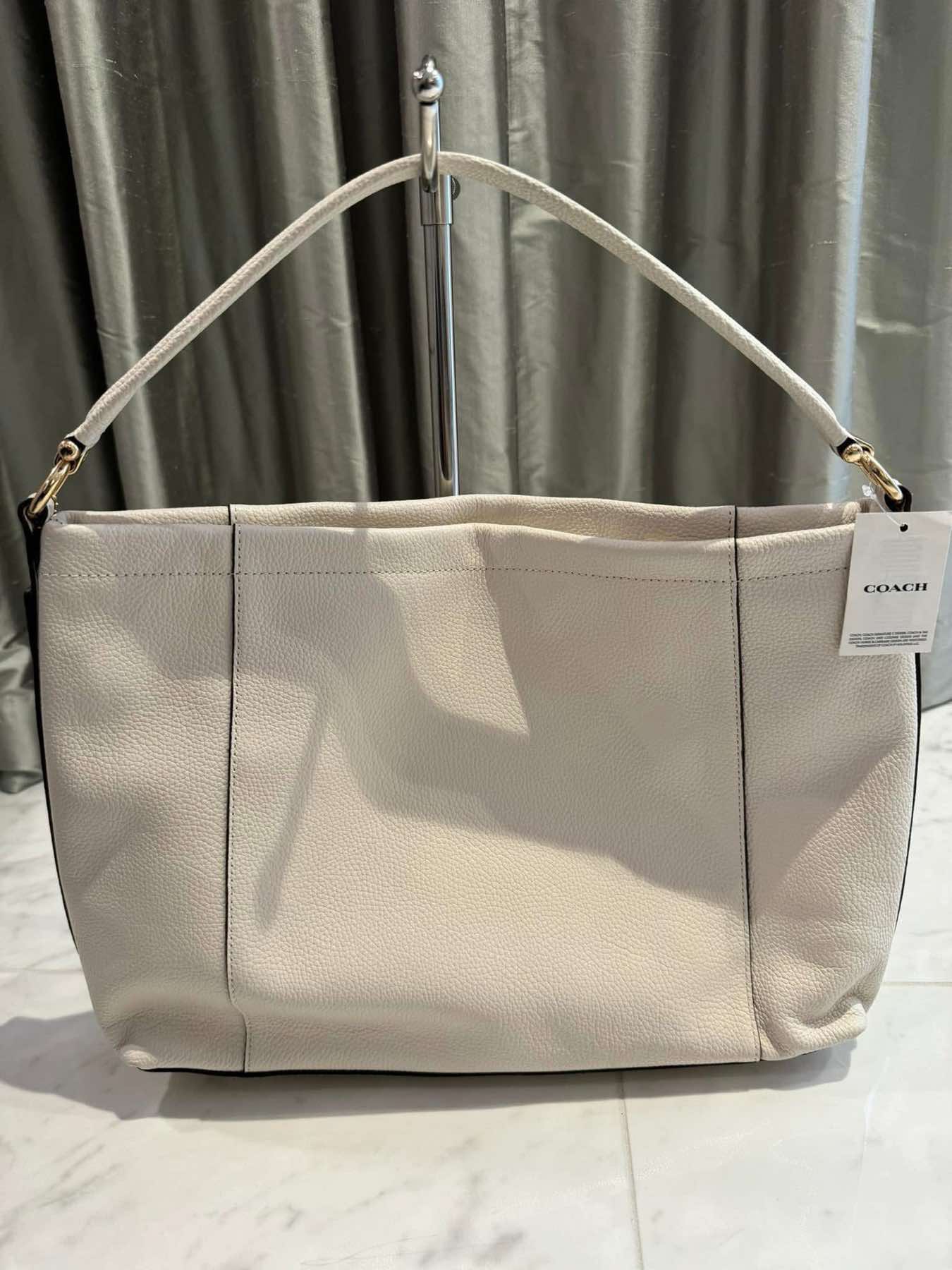AUTHENTIC/ORIGINAL Coach Scout Hobo Large White Bag