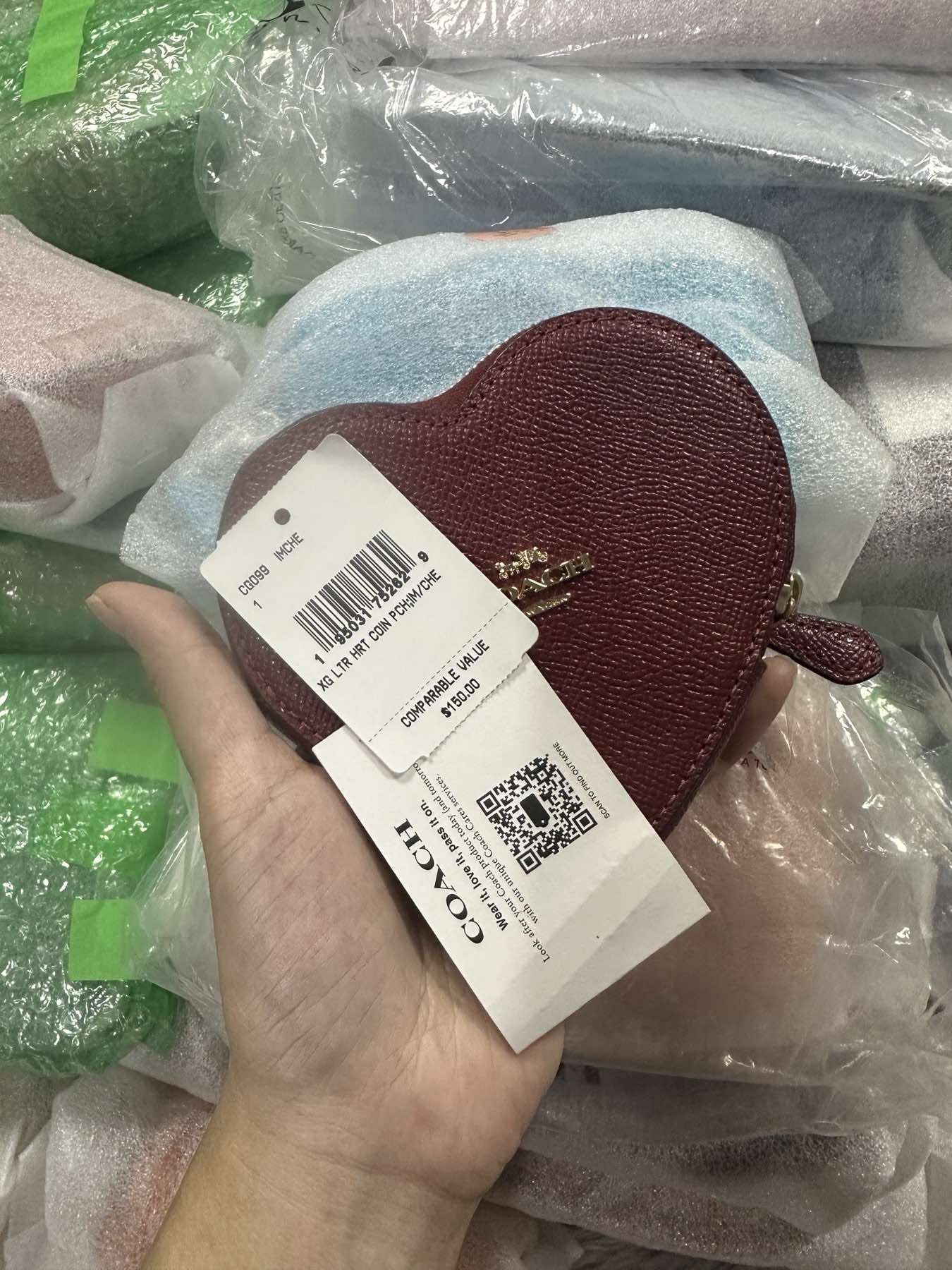 AUTHENTIC/ORIGINAL Coach Heart Coin Case Small Red Wallet