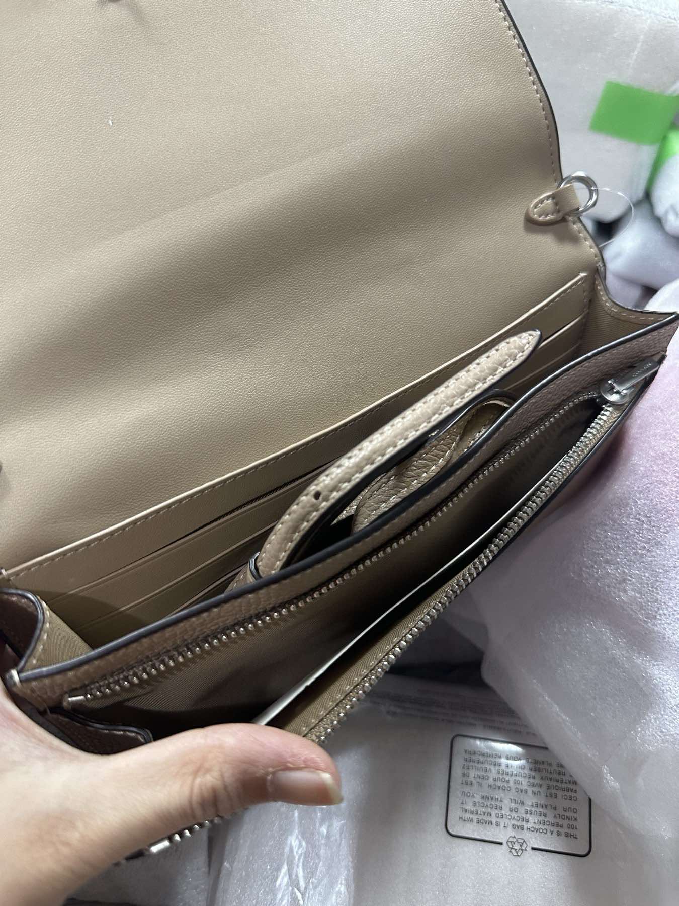 AUTHENTIC/ORIGINAL Coach Anna Foldover Crossbody Clutch Slim Bag Taupe
