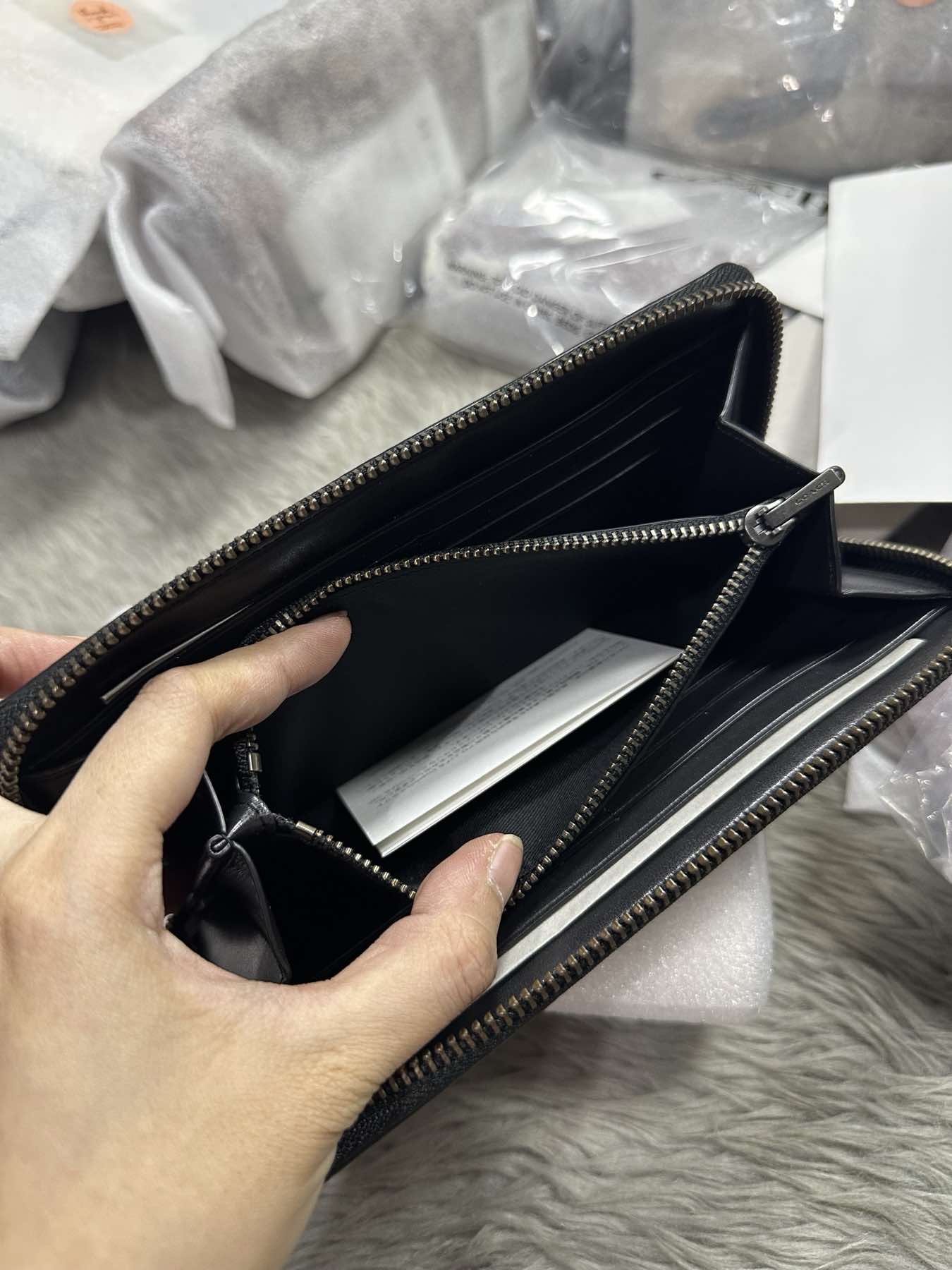 AUTHENTIC/ORIGINAL Coach Retail Accordion Long Black Floral Wallet