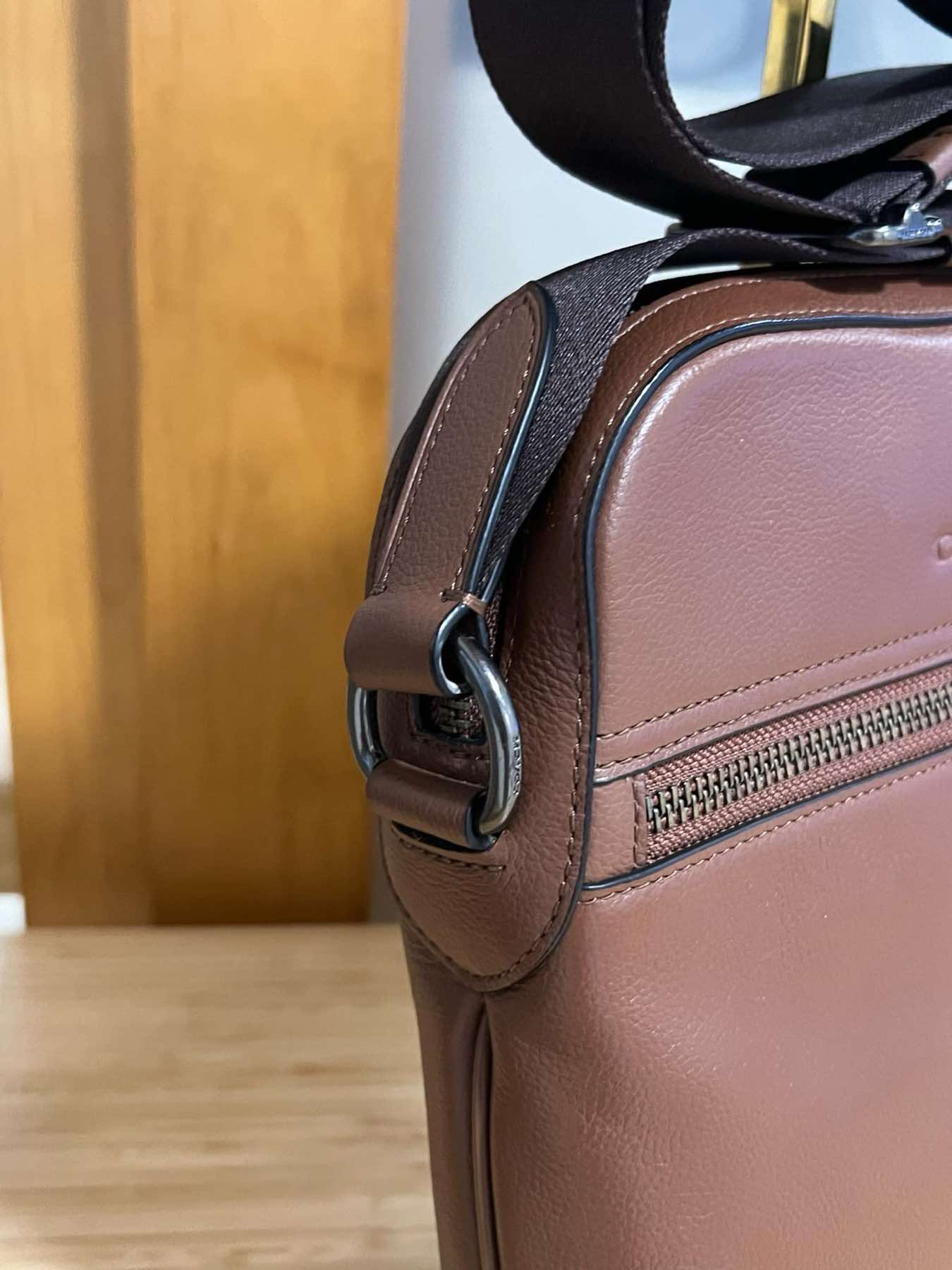 AUTHENTIC/ORIGINAL Preloved Coach Houston Flight Men's Bag Brown