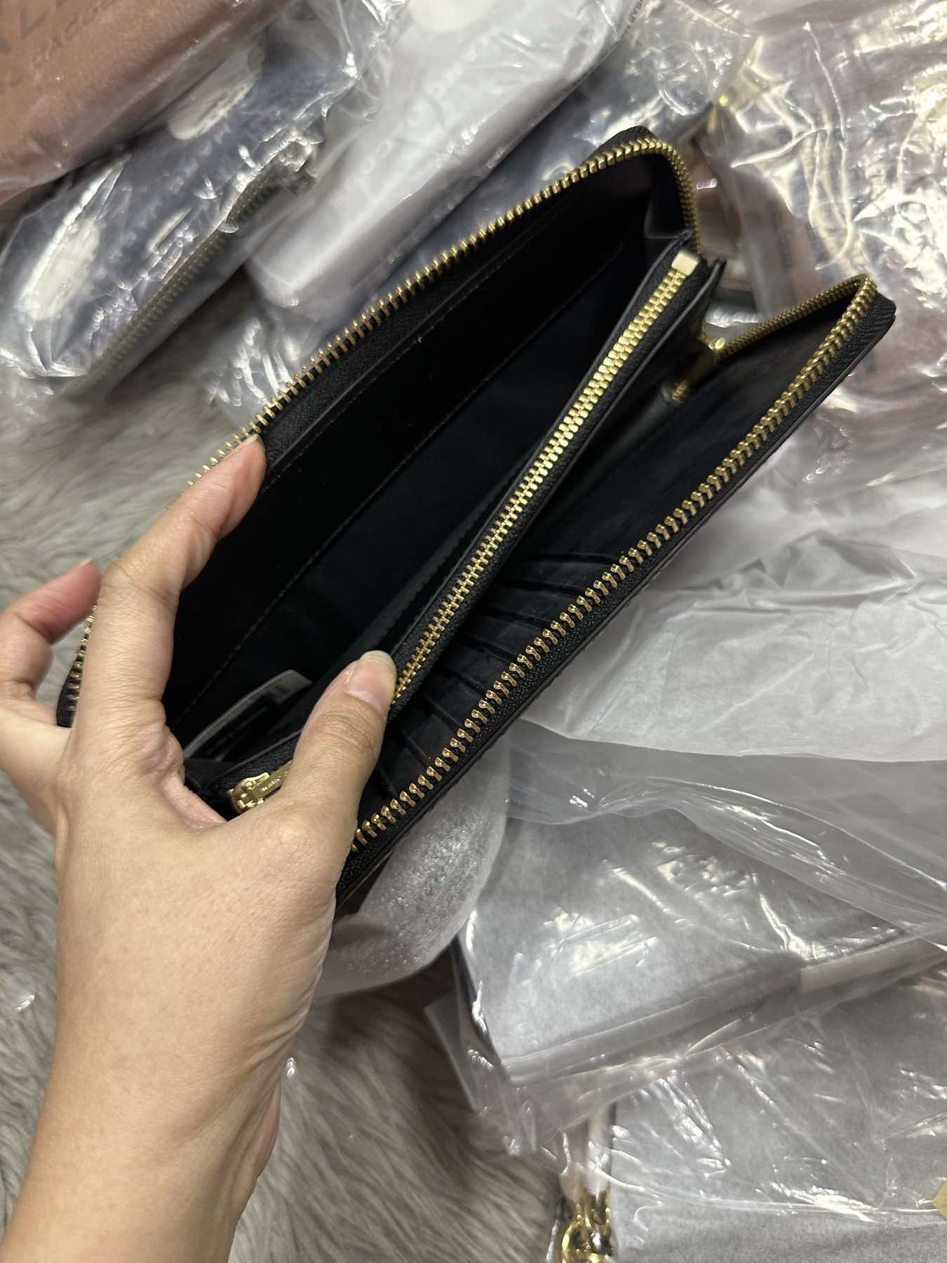 AUTHENTIC/ORIGINAL MJ The Leather Continental Long Wallet Black/Brown