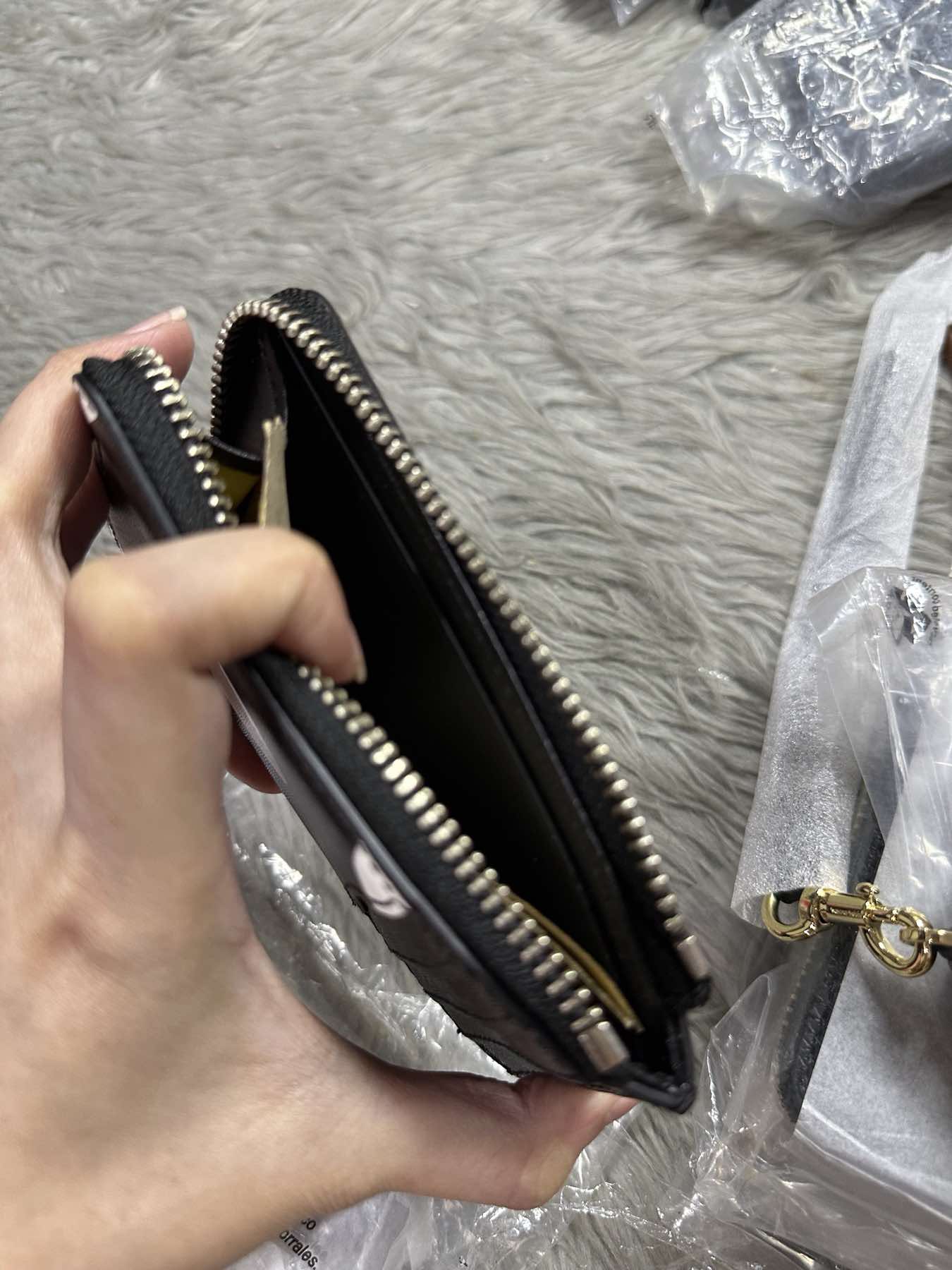 AUTHENTIC/ORIGINAL MJ Spots Small Zip Card Case Wallet