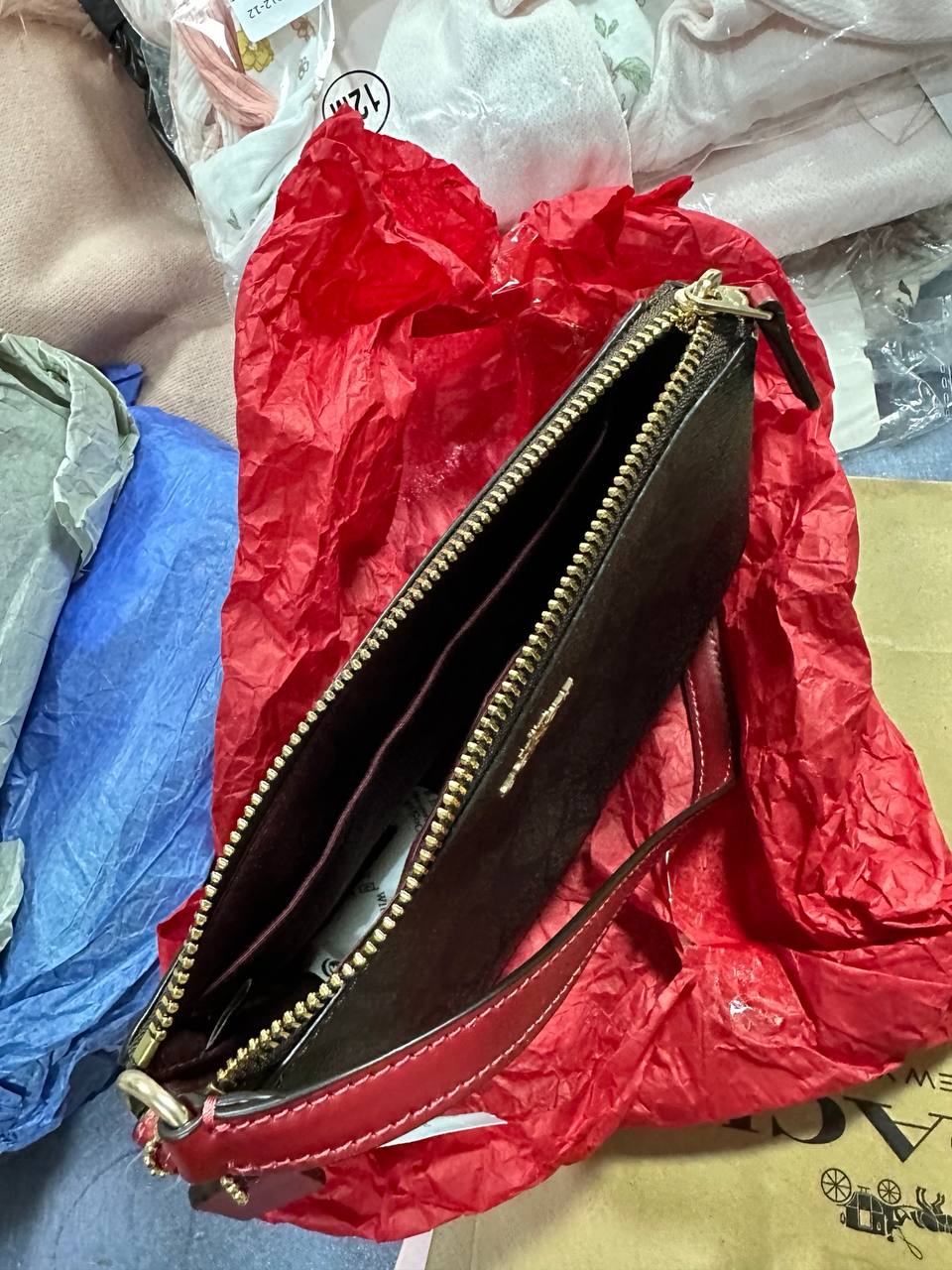 ORIG & IMPORTED COACH Nolita 19 Wristlet Small Brown/Red Bag