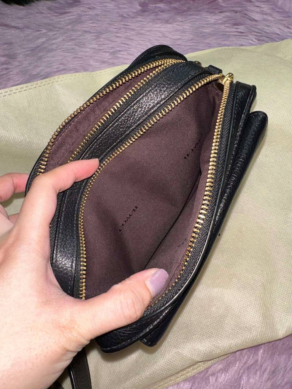 ORIG Preloved Retail Coach Willow Camera Black Bag