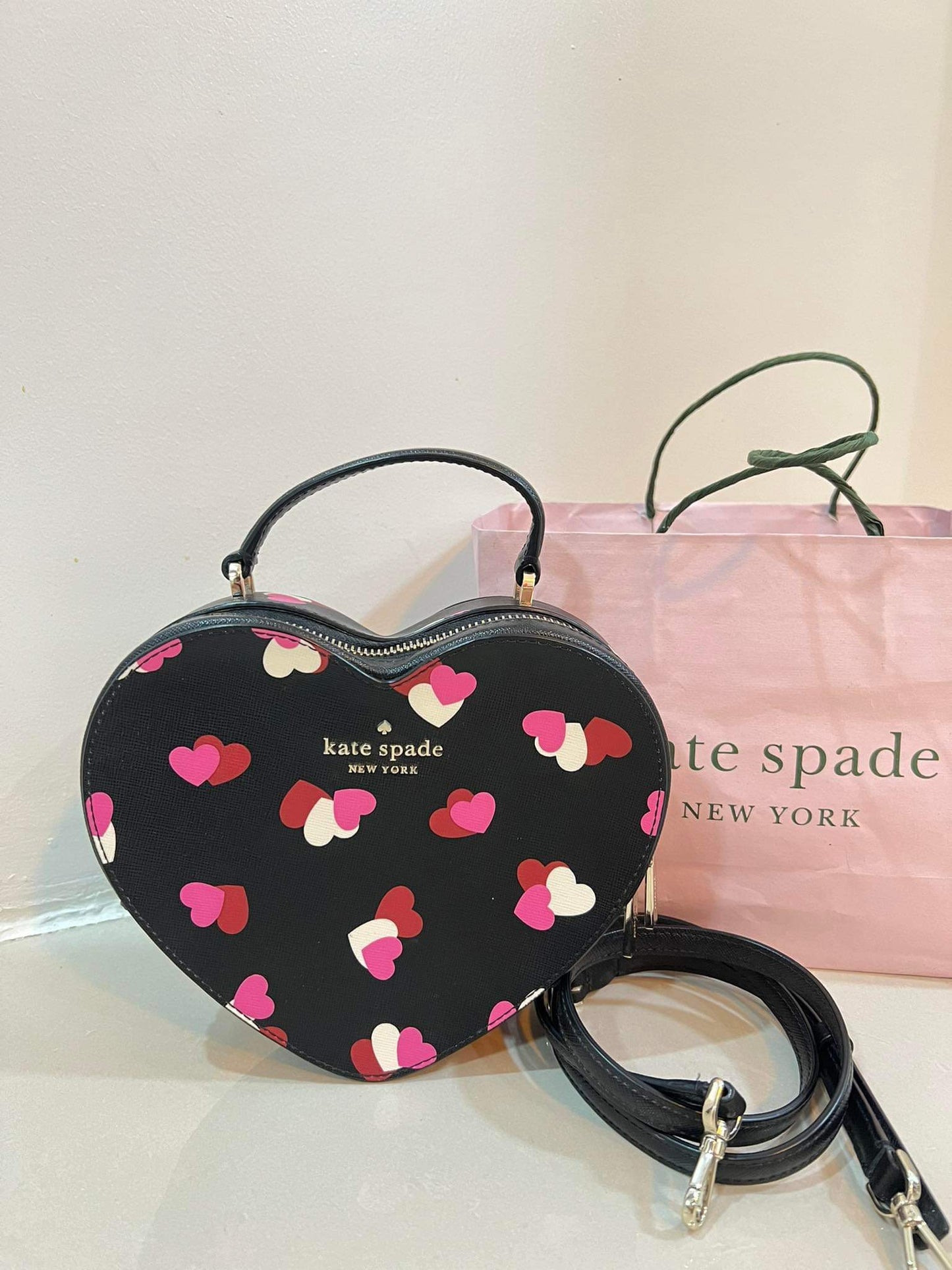 AUTHENTIC/ORIGINAL Preloved KateSpade KS Love Shack Flutter Hearts Purse Small Black Bag