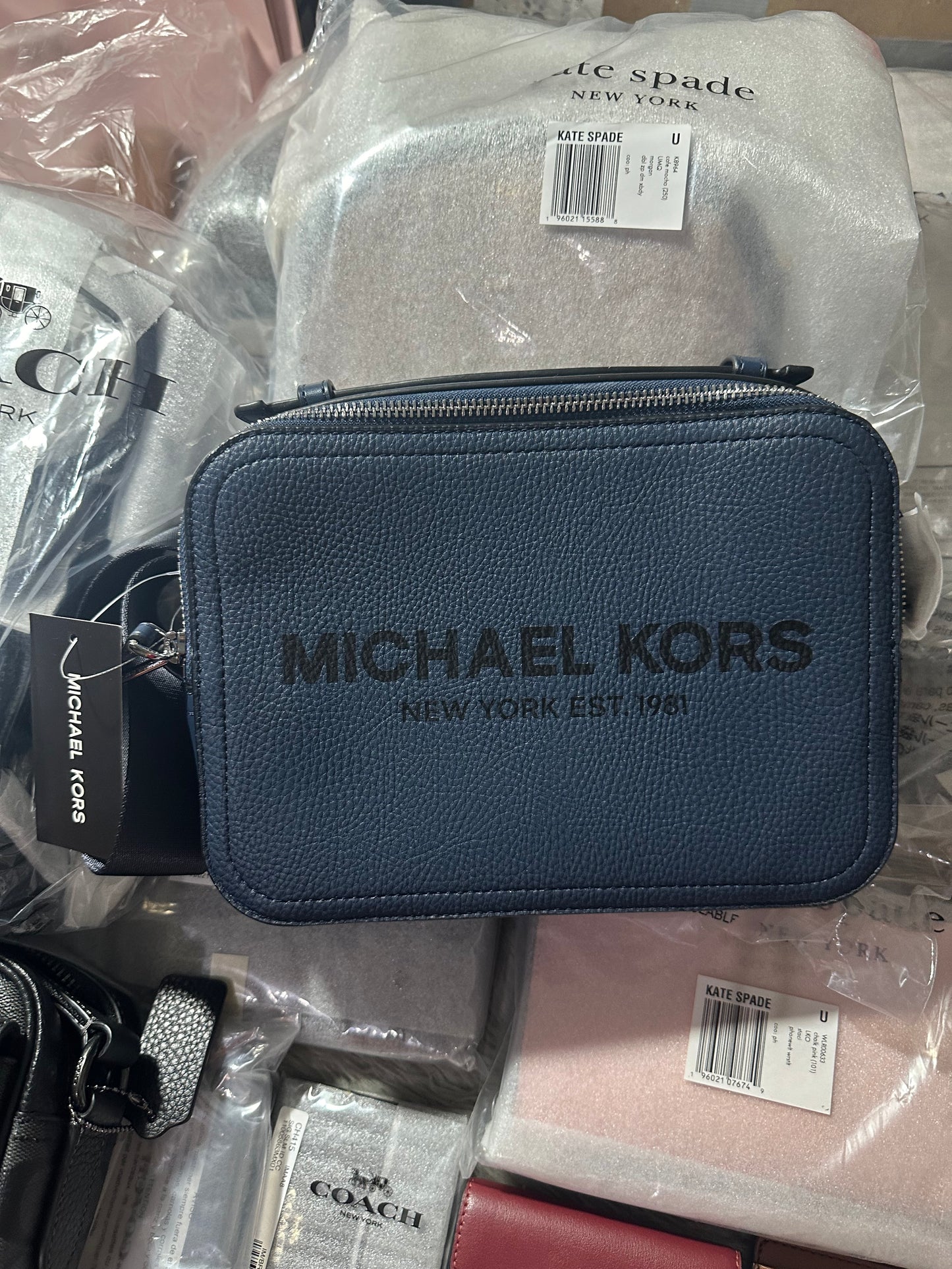 AUTHENTIC/ORIGINAL Michael K0rs MK Cooper EW Map Men's Bag Navy Blue