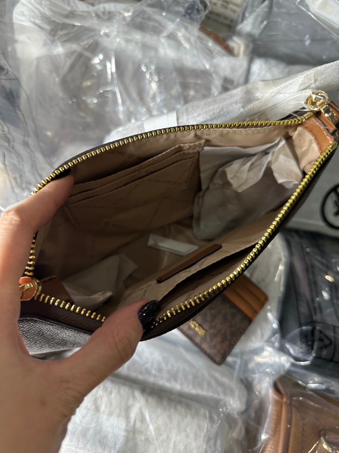 AUTHENTIC/ORIGINAL MK Michael Kors Shoulder Bag and Card Holder in Signature Brown