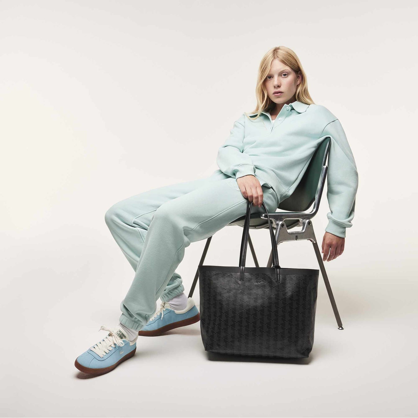 AUTHENTIC/ORIGINAL Lacoste Medium Women's Zely Tote with Pouch