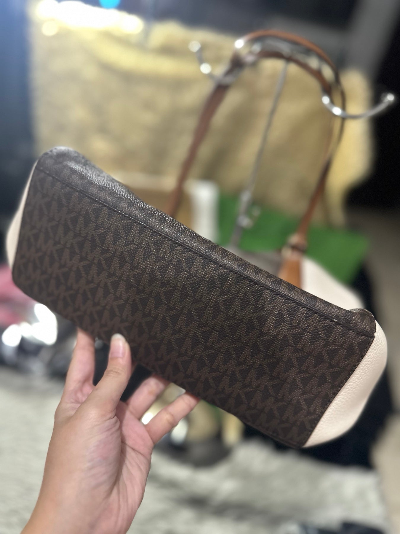 AUTHENTIC/ORIGINAL Preloved MK Kimberly Signature Small Bonded Tote Bag Light Cream Brown