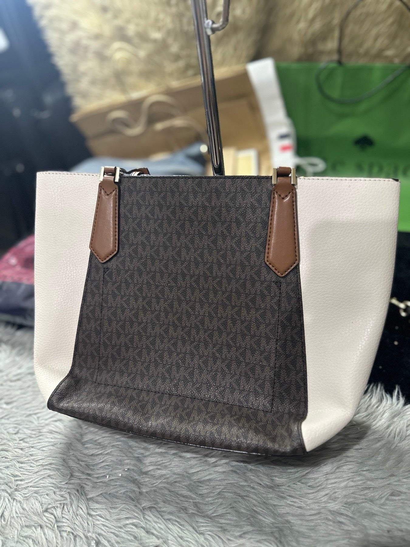 AUTHENTIC/ORIGINAL Preloved MK Kimberly Signature Small Bonded Tote Bag Light Cream Brown
