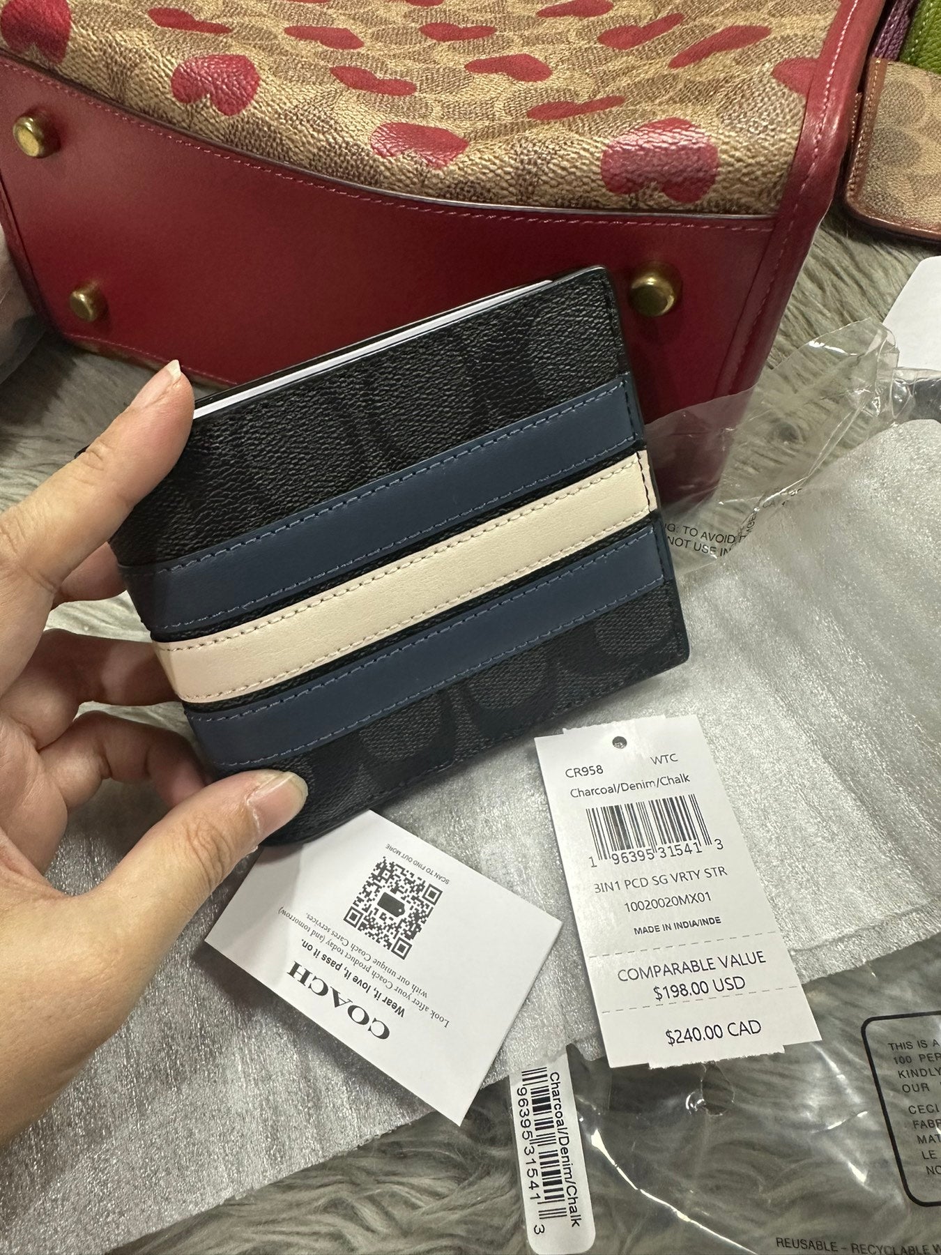 AUTHENTIC/ORIGINAL Coach 3 In 1 Compact Men's Wallet In Signature Canvas With Varsity Stripe Denim