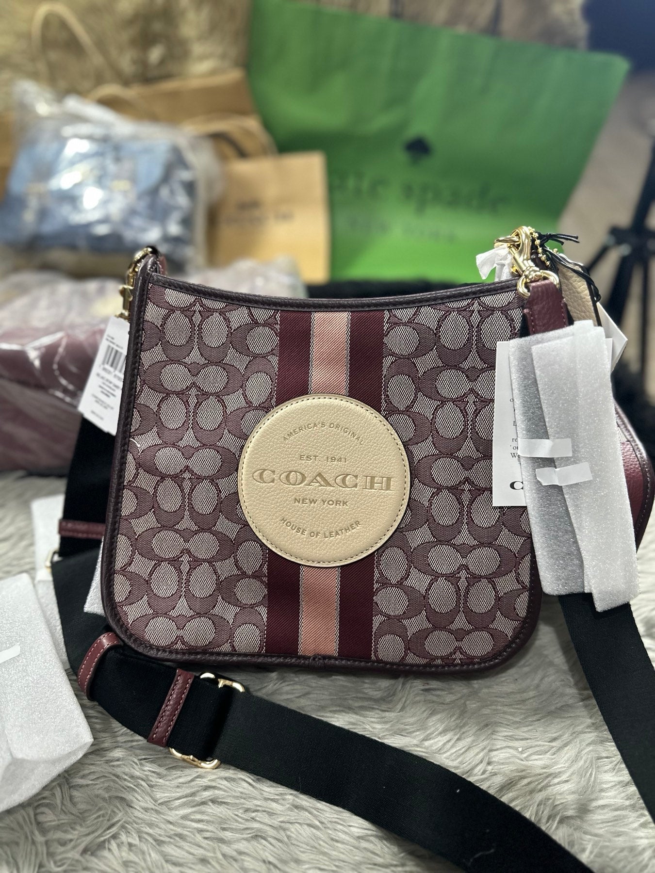AUTHENTIC/ORIGINAL Coach Dempsey File Bag In Signature Jacquard With Stripe Maroon