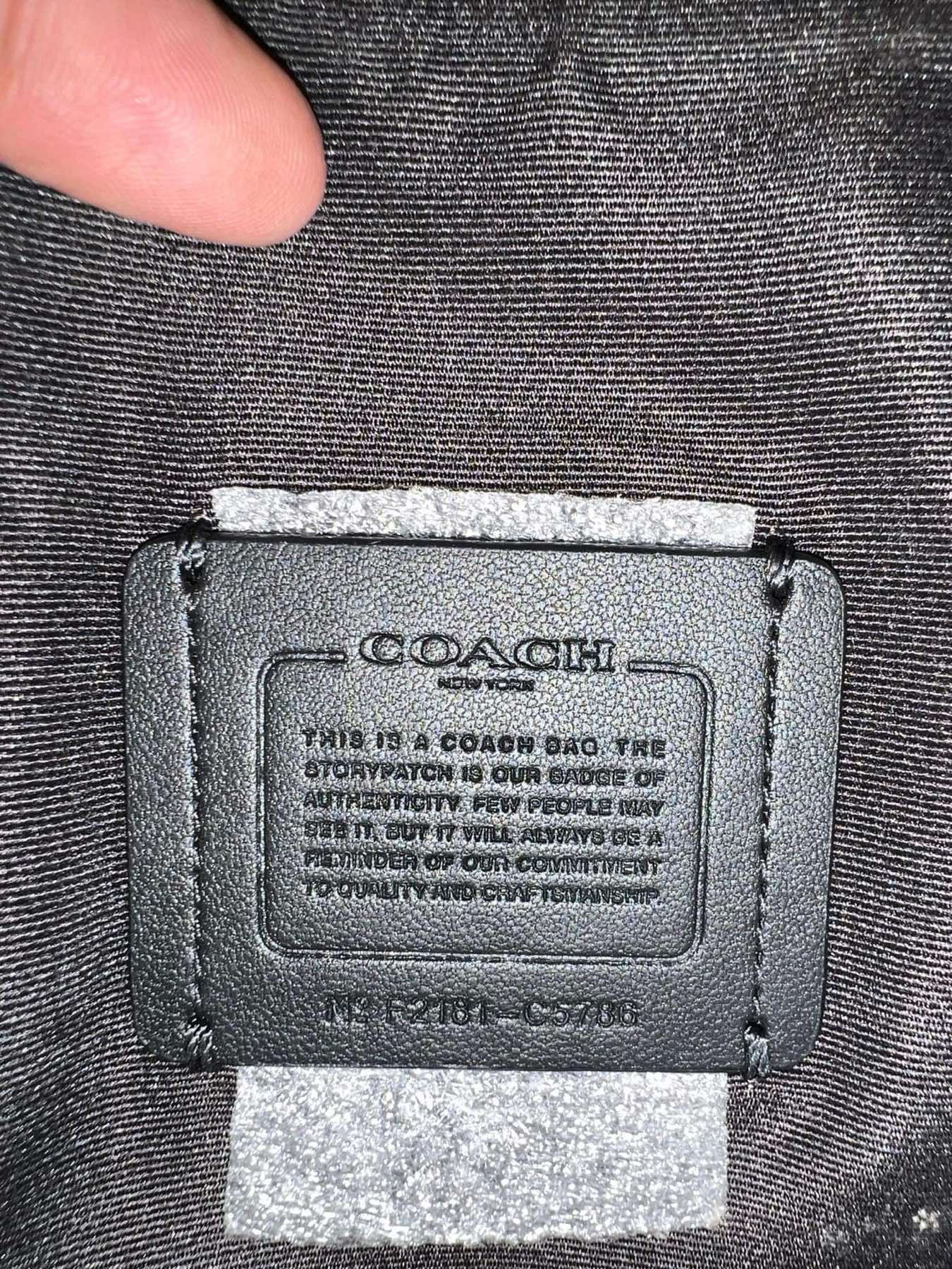 AUTHENTIC/ORIGINAL Coach Hexagonal Crossbody Black Bag