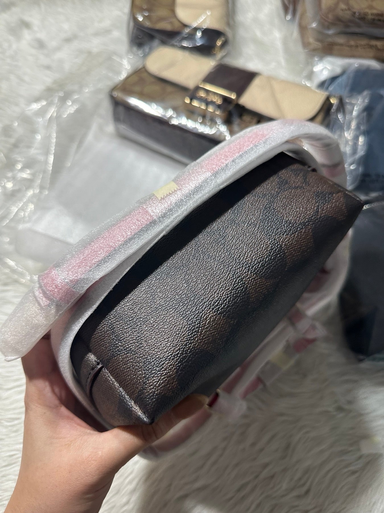 AUTHENTIC/ORIGINAL Coach Mini Gallery Crossbody Bag In Signature Canvas Brown/Pink