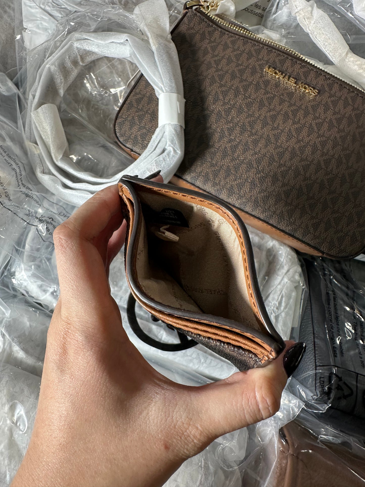 AUTHENTIC/ORIGINAL MK Michael Kors Shoulder Bag and Card Holder in Signature Brown