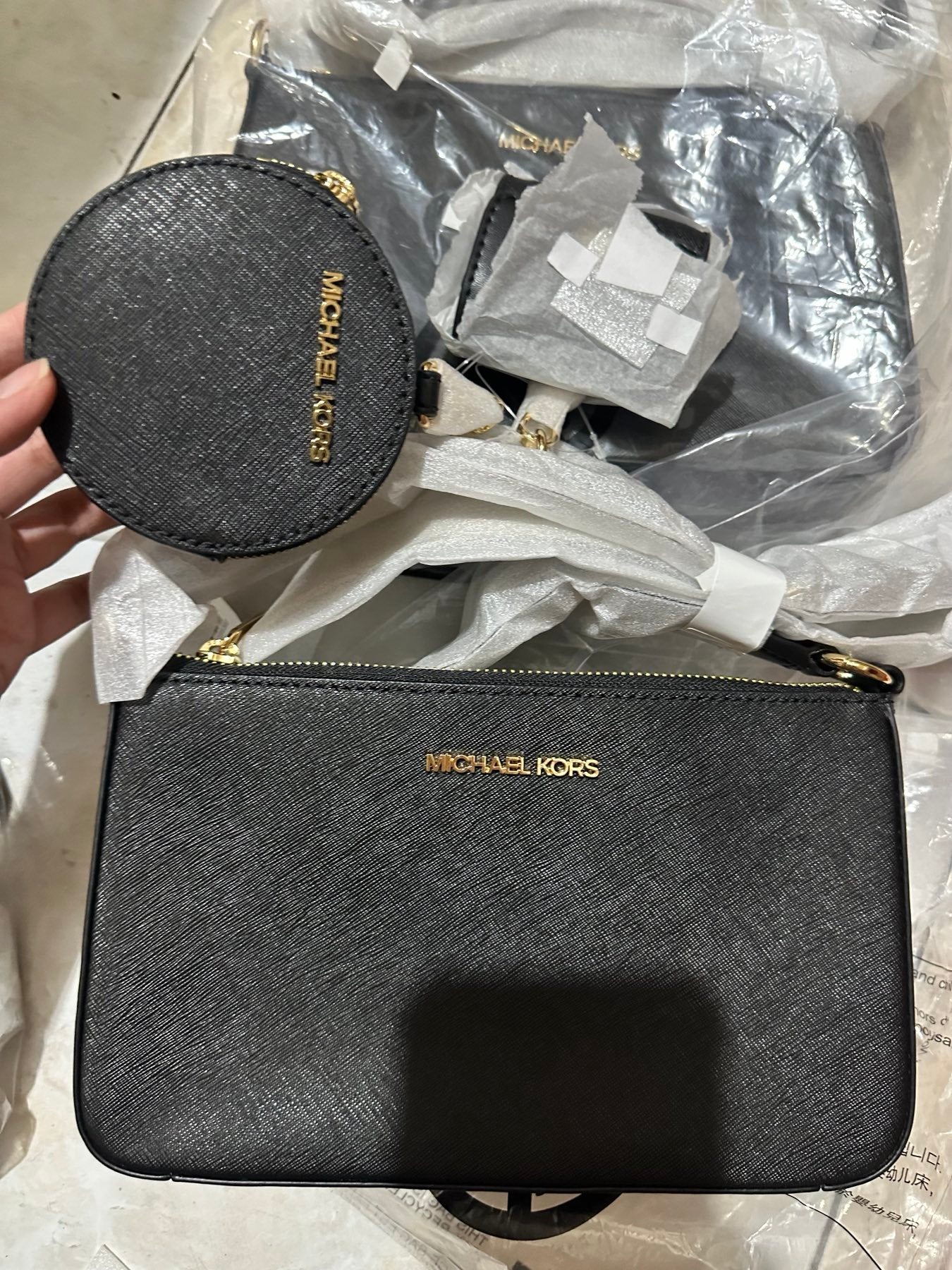 AUTHENTIC/ORIGINAL MK Jet Set Crossbody Tech Attachment Bag in Black