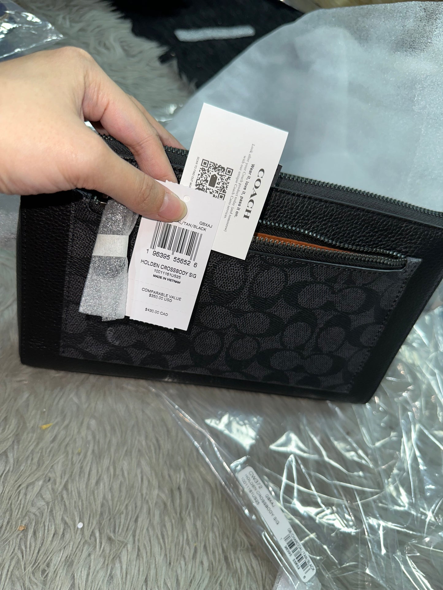 AUTHENTIC/ORIGINAL Coach Holden Crossbody In Blocked Signature Canvas