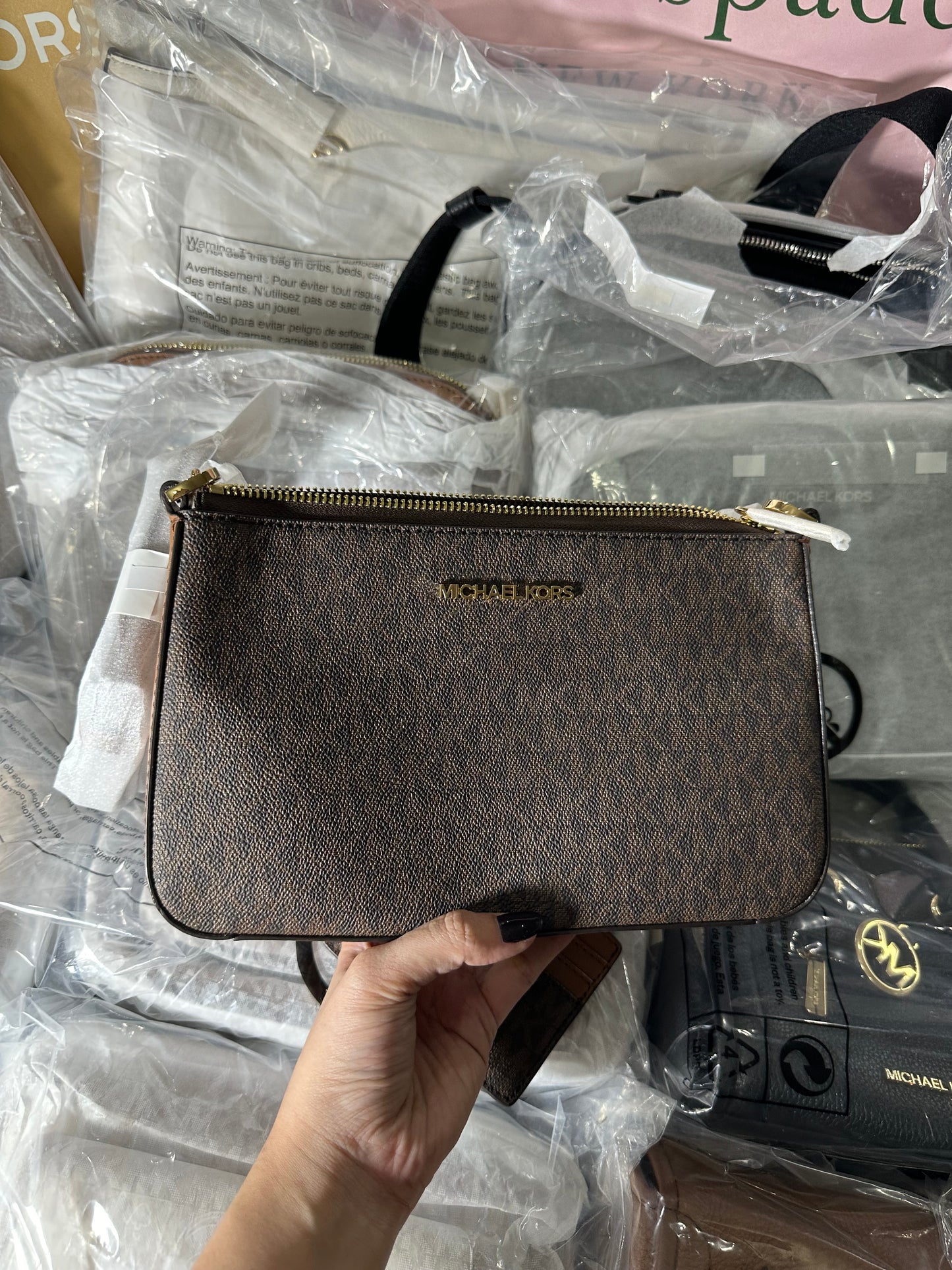 AUTHENTIC/ORIGINAL MK Michael Kors Shoulder Bag and Card Holder in Signature Brown