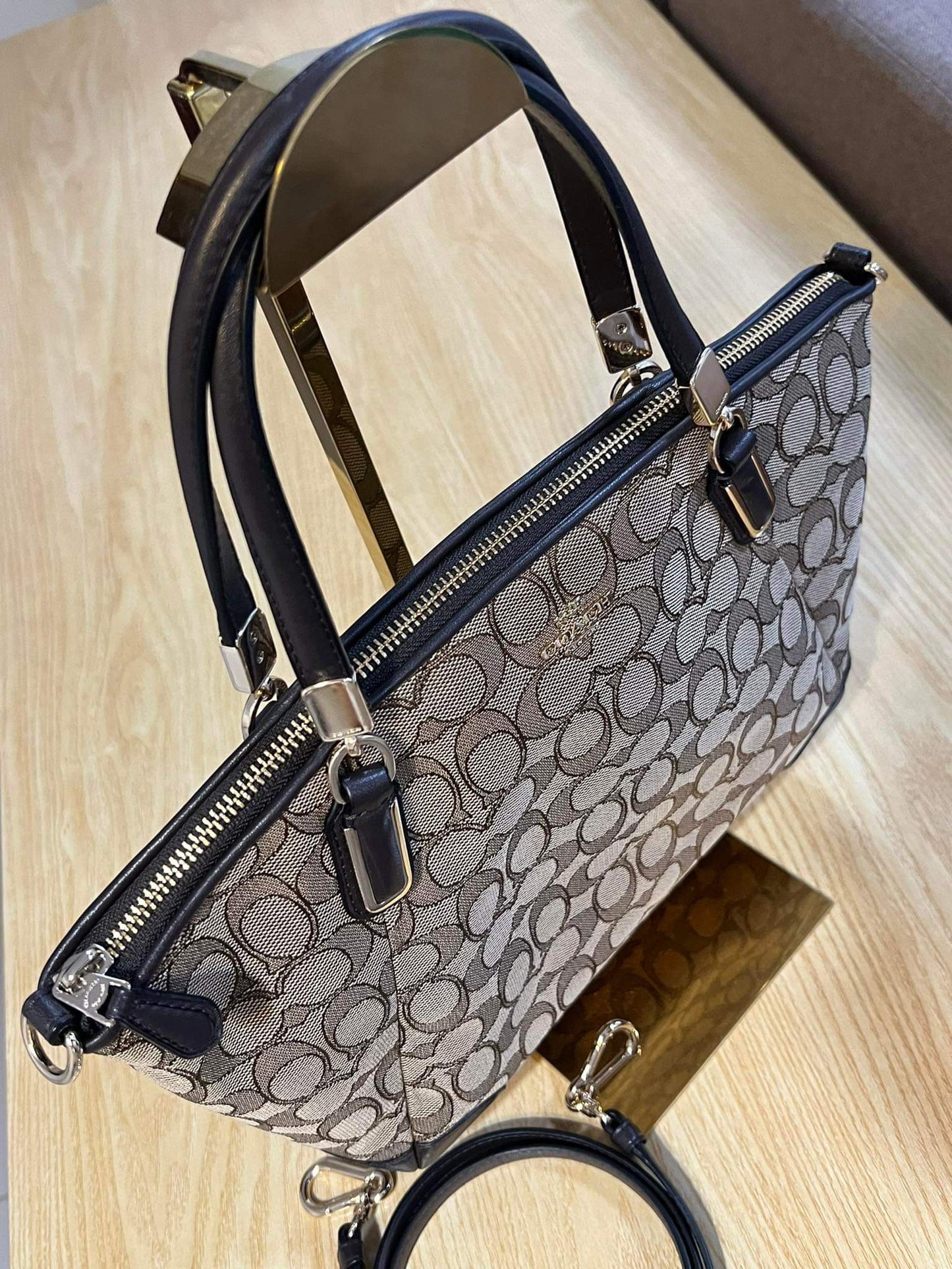 AUTHENTIC/ORIGINAL Preloved Coach Signature Jacquard Small Kelsey Satchel Khaki Brown Bag