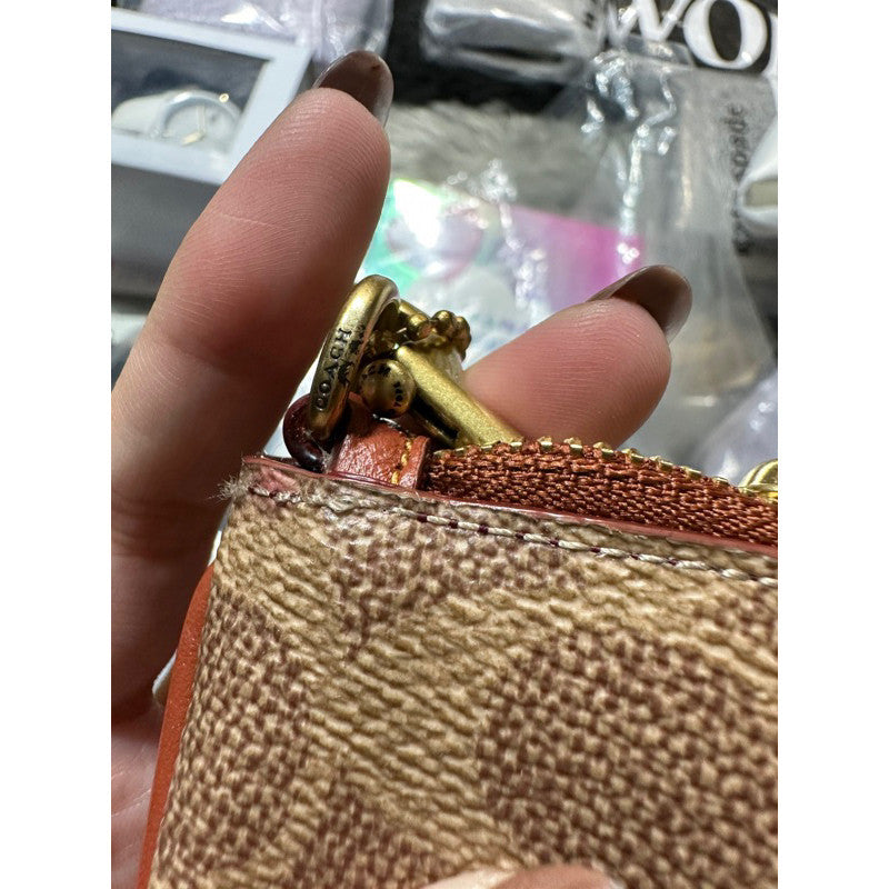 SALE! ❤️ AUTHENTIC COACH Large Tan Wristlet Retail Wallet 100% ORIGINAL