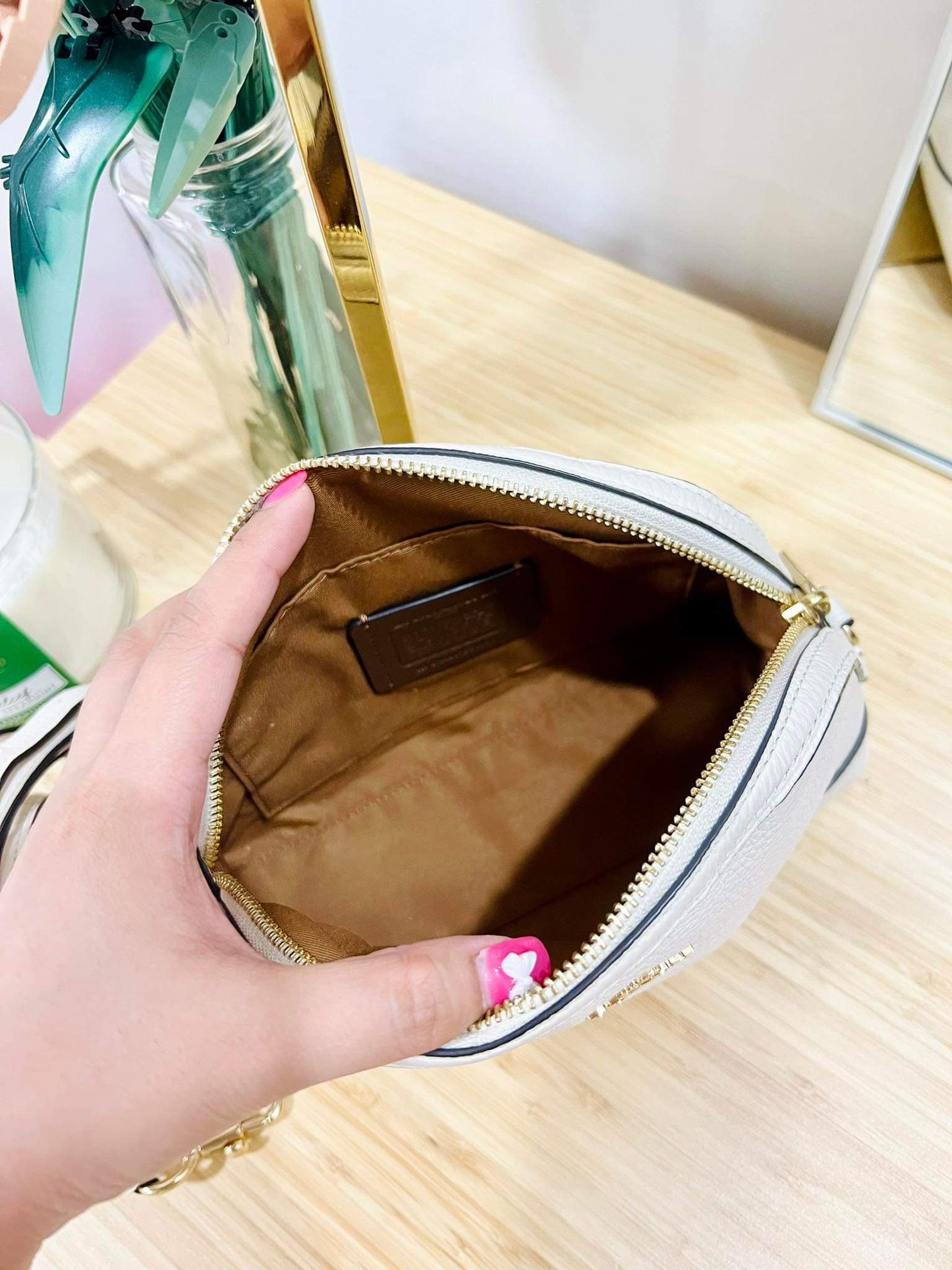 AUTHENTIC/ORIGINAL Preloved Coach Mini Dome Crossbody White Bag
