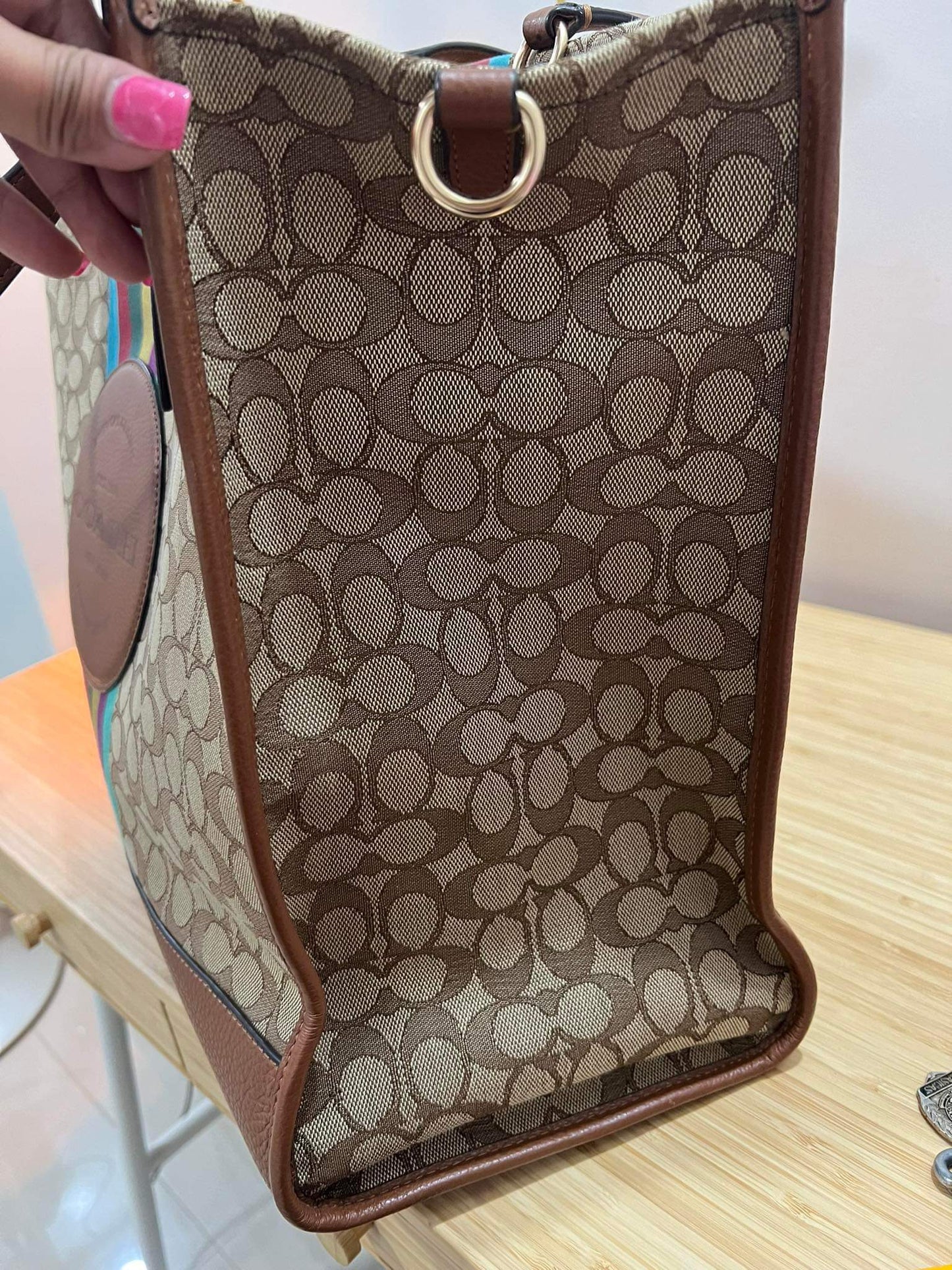 AUTHENTIC/ORIGINAL Preloved Coach Dempsey Tote Large Bag 40 In Signature Jacquard Brown