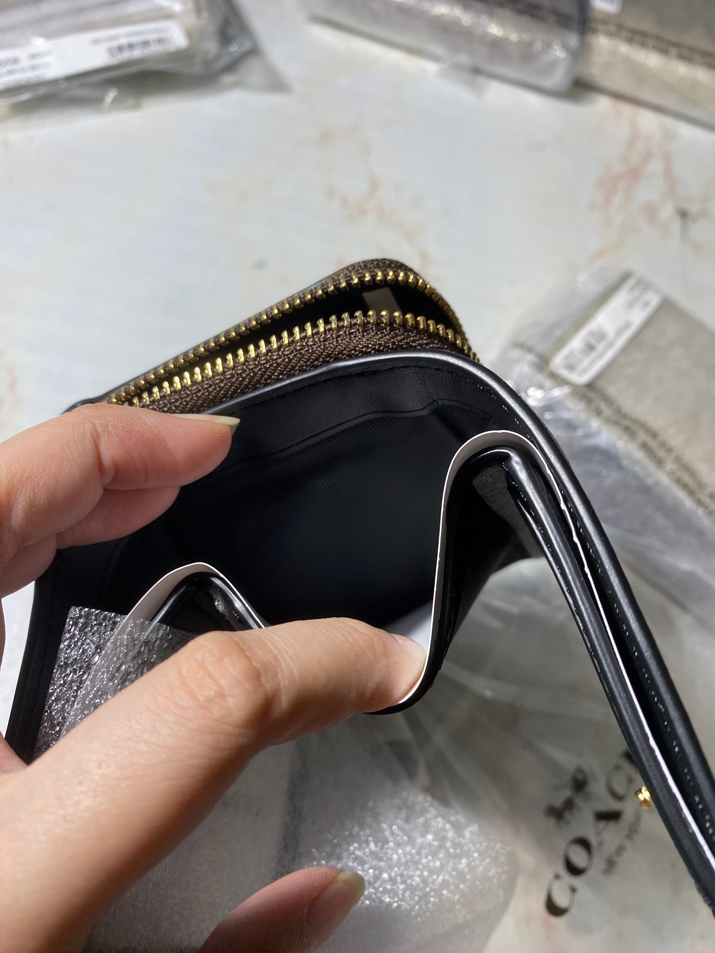 AUTHENTIC COACH SMALL TRIFOLD SMALL WALLET BROWN