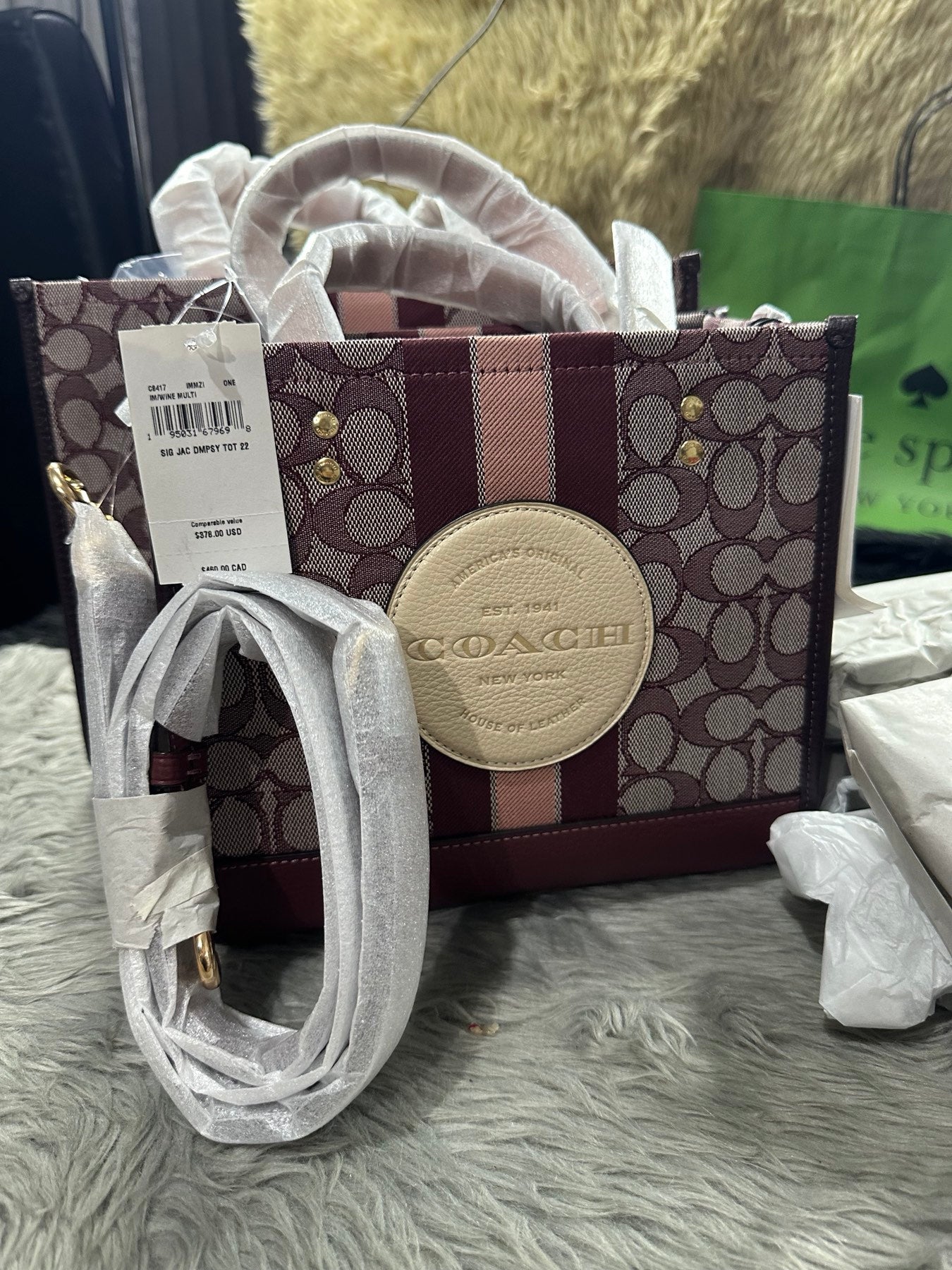 AUTHENTIC/ORIGINAL Coach Dempsey Tote 22 In Signature Jacquard Maroon Bag