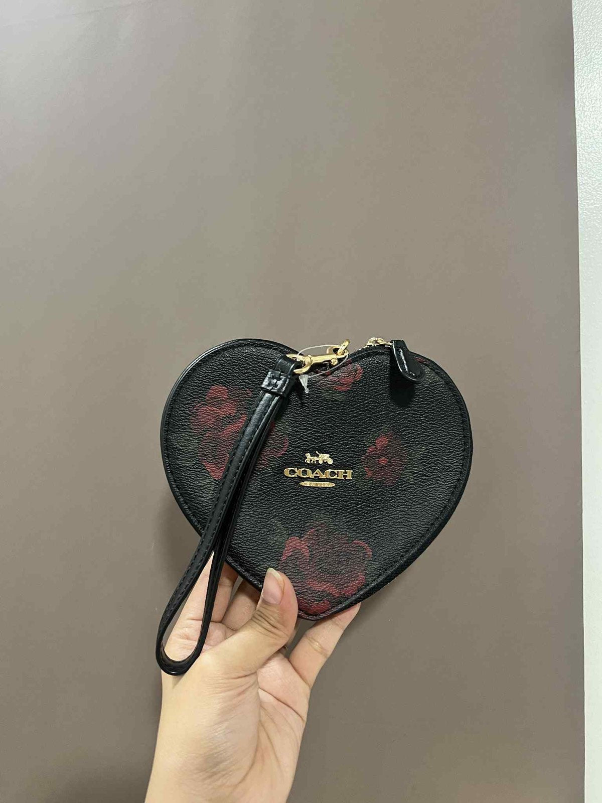 ORIG Preloved Coach Large Heart black Wallet with Floral Print