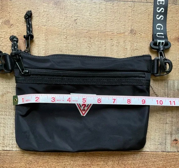 AUTHENTIC/ORIGINAL Preloved Guess Nylon Crossbody Pouch Slim Nylon Bag