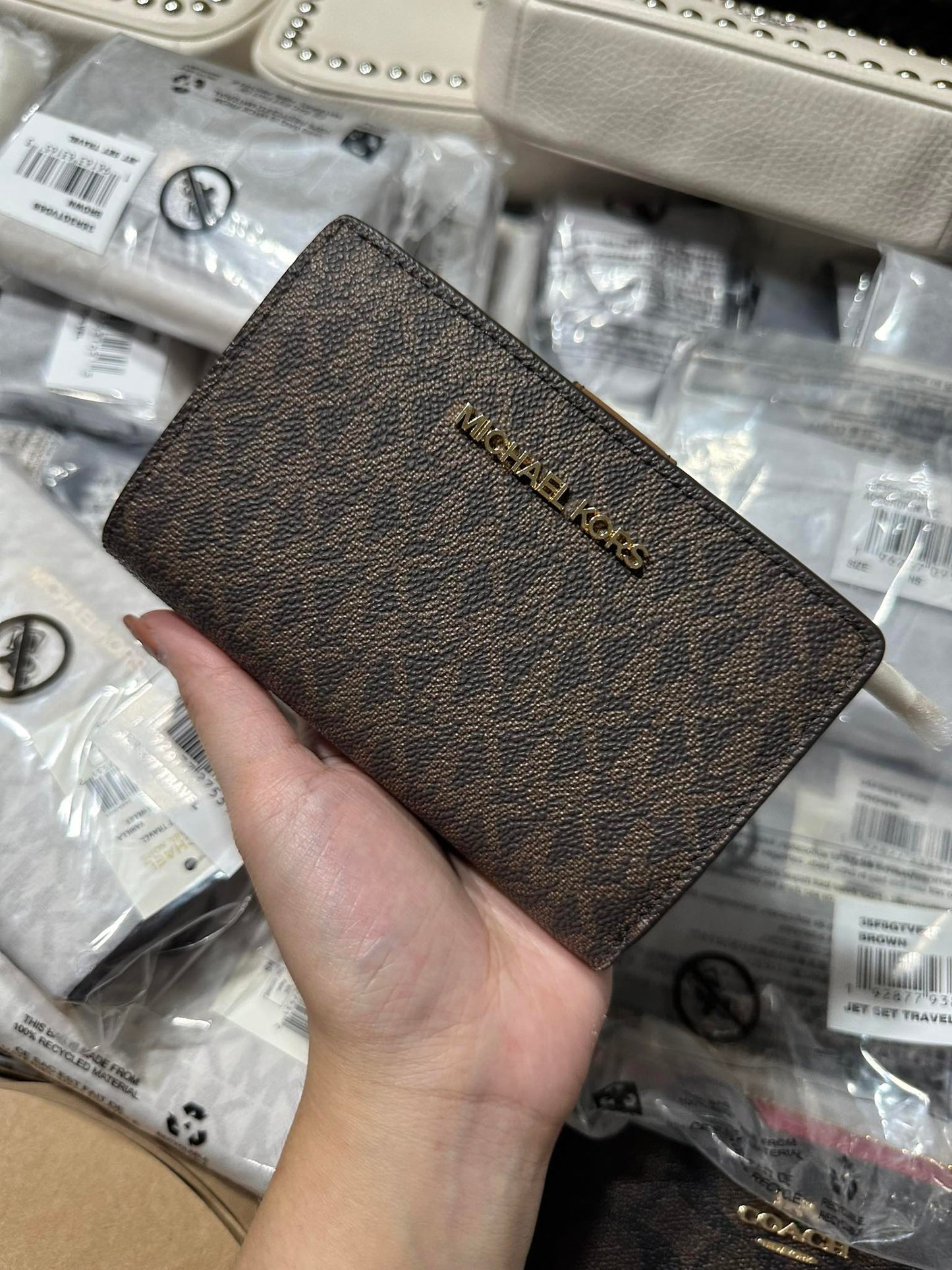AUTHENTIC/ORIGINAL Michael K0rs MK Medium Signature Logo Wallet