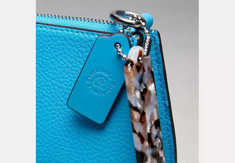 AUTHENTIC/ORIGINAL COACH Small Wavy Shoulder Bag In Coachtopia Leather