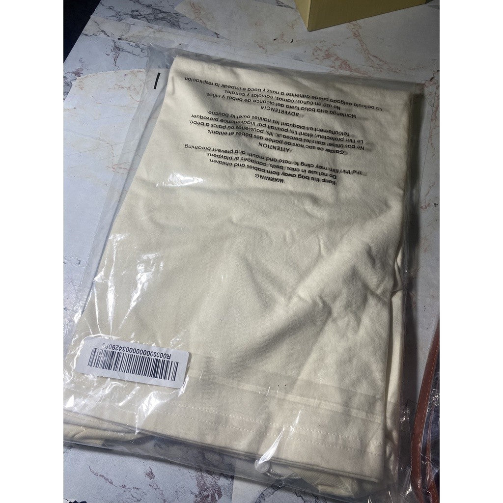 SALE! ❤️ AUTHENTIC/ORIGINAL Tory Burch Retail Olive You T-Shirt in Size Large ONLY